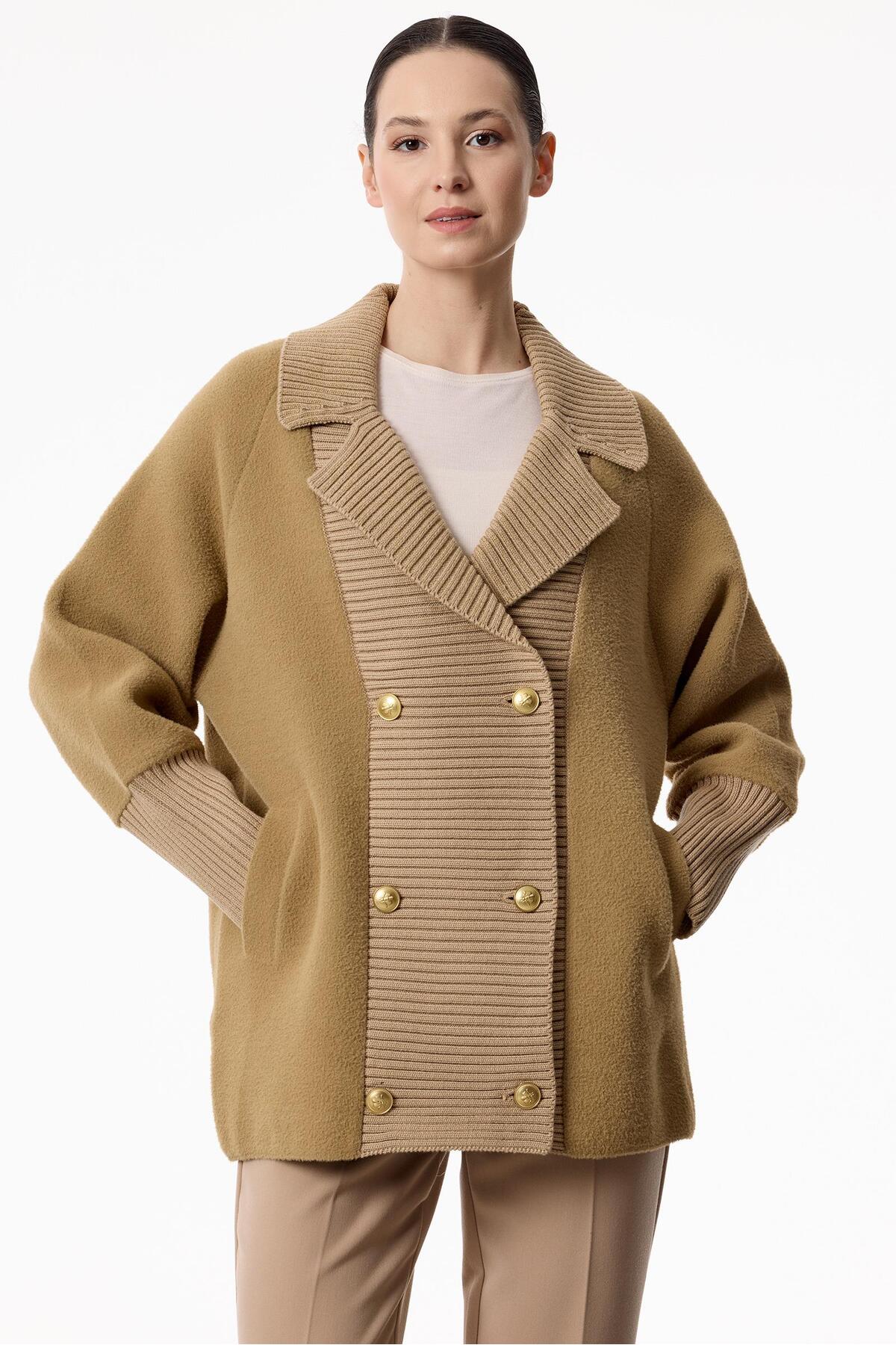 Tığ Triko  Yakası Fitilli Kruvaze Triko Kaban CAMEL - Görsel 3