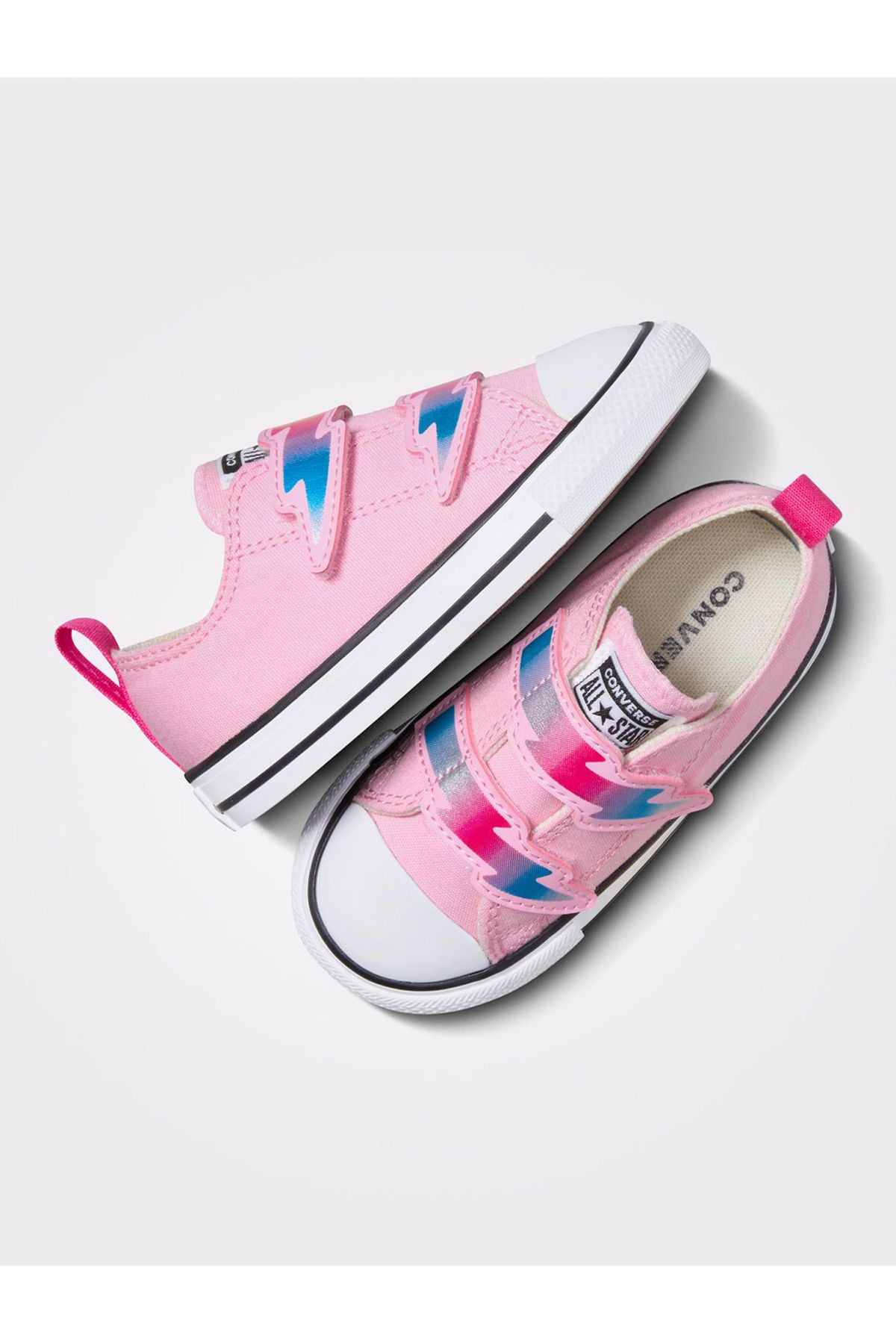 کفش زنانه کانورس Converse Chuck Taylor All Star 2 مدل پیاده‌روی - رنگ صورتی Converse