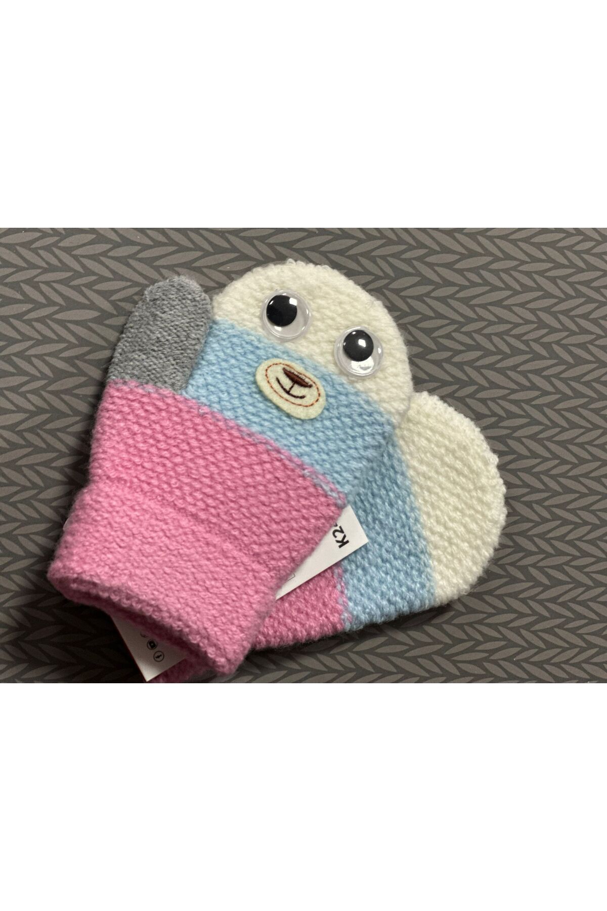 Kitti 1-3 YAŞ ANGORA  OYNAR GÖZLÜ KIZ ELDİVEN BEBE ELDİVENİ ESNEK ELDİVEN fotoğrafı 2 (önizleme)