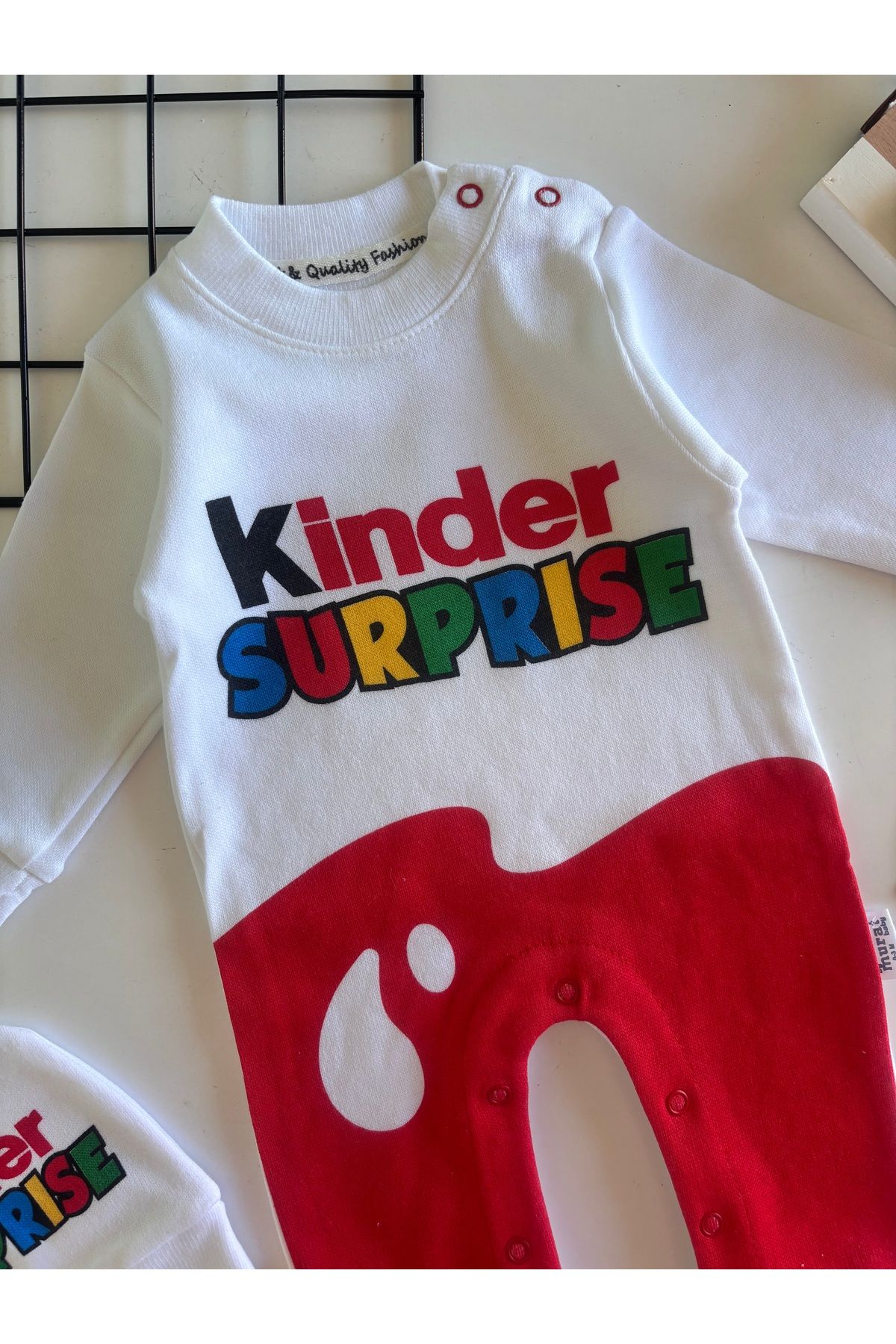 cacobutik-Baby Kinder Surprise Written Romper 2