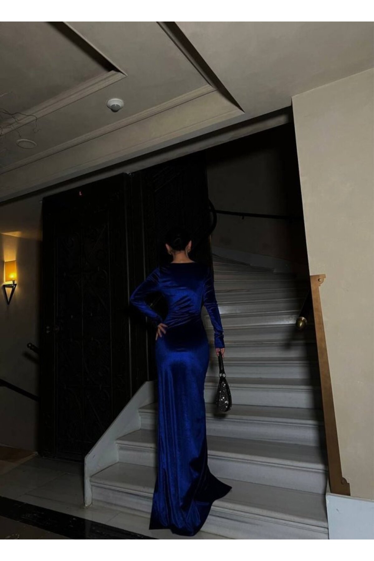 MODAVERA  Kadın Kadife Kumaş Kalp Yaka Yırtmaç Detaylı Maxi Boy Elbise - Görsel 5