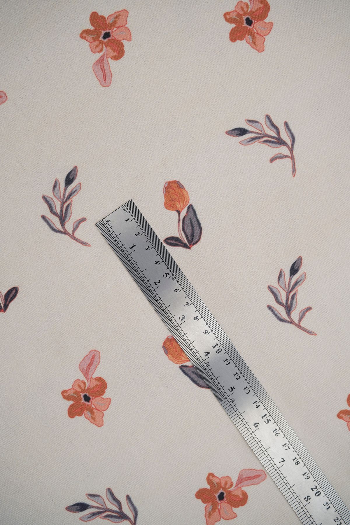 Tuğba Kuğu-Printed Panama Fabric (100% Cotton) |   Tiny Tulips 4