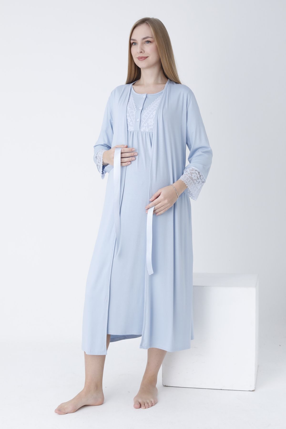 Miss Dünya Lissa-Lace Detailed Front Button Maternity and Maternity Nightgown Set with Dressing Gown 1