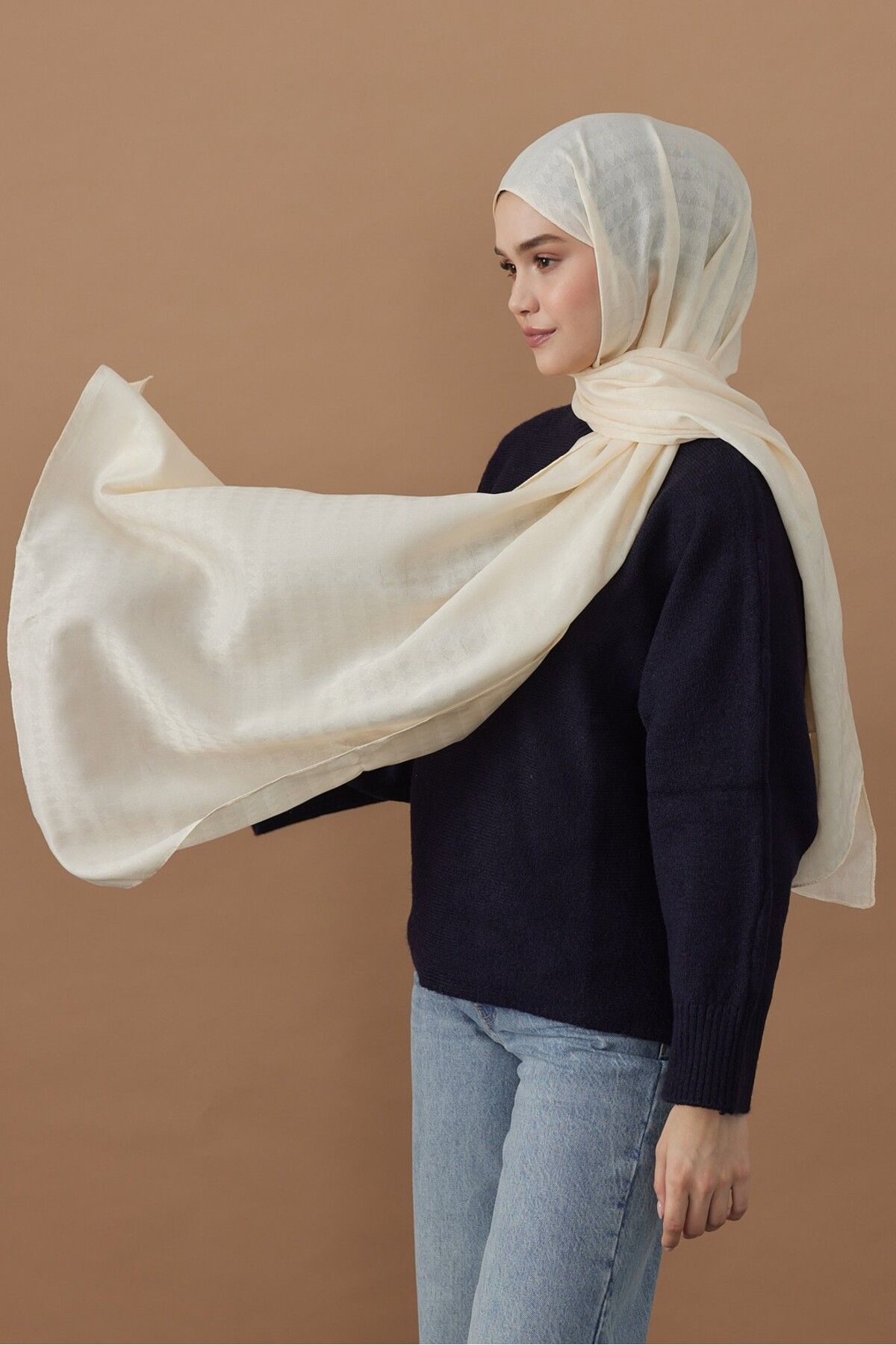 Modakaşmir-Soft Jacquard Series Triangle Pattern Shawl 2