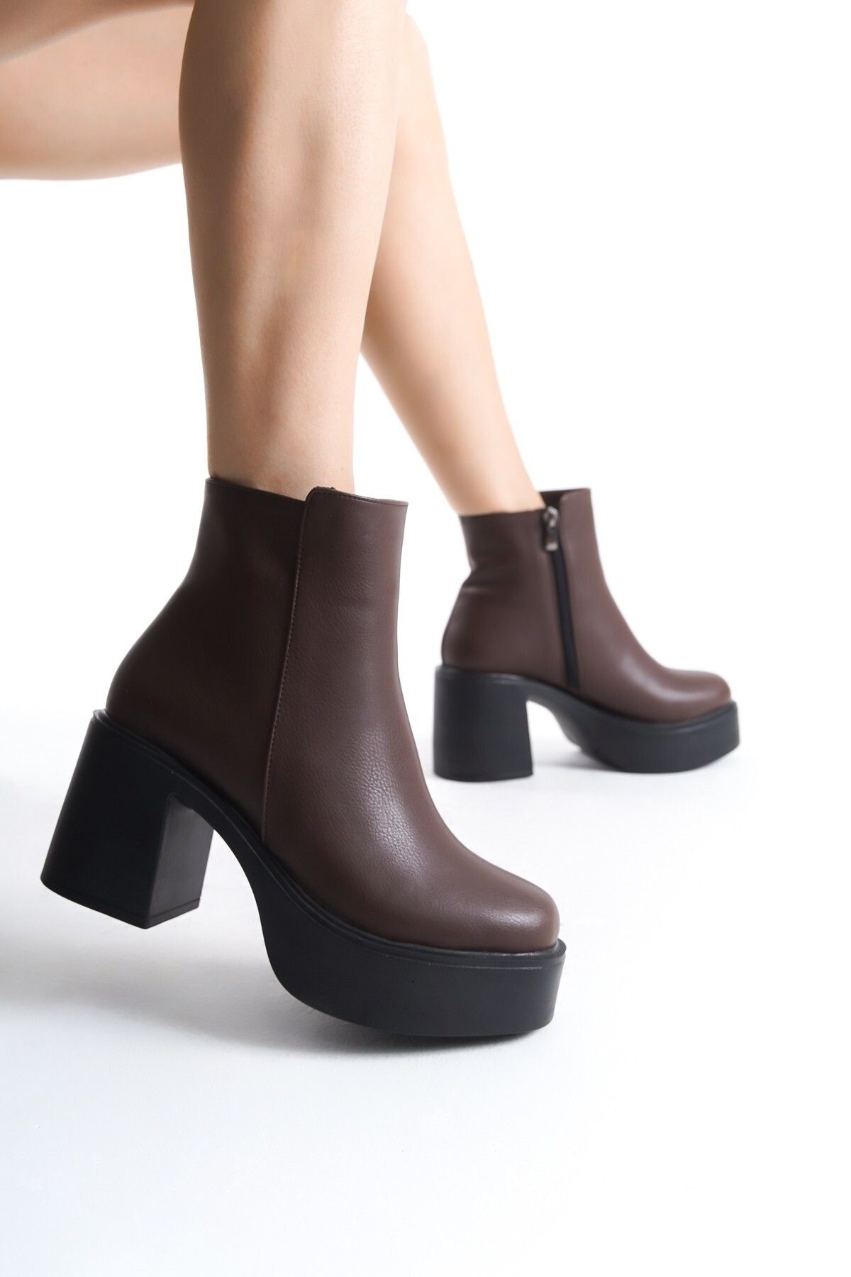 Modabuymus-Hancez Bitter Brown Platform Heeled Comfortable Women's Boots 1