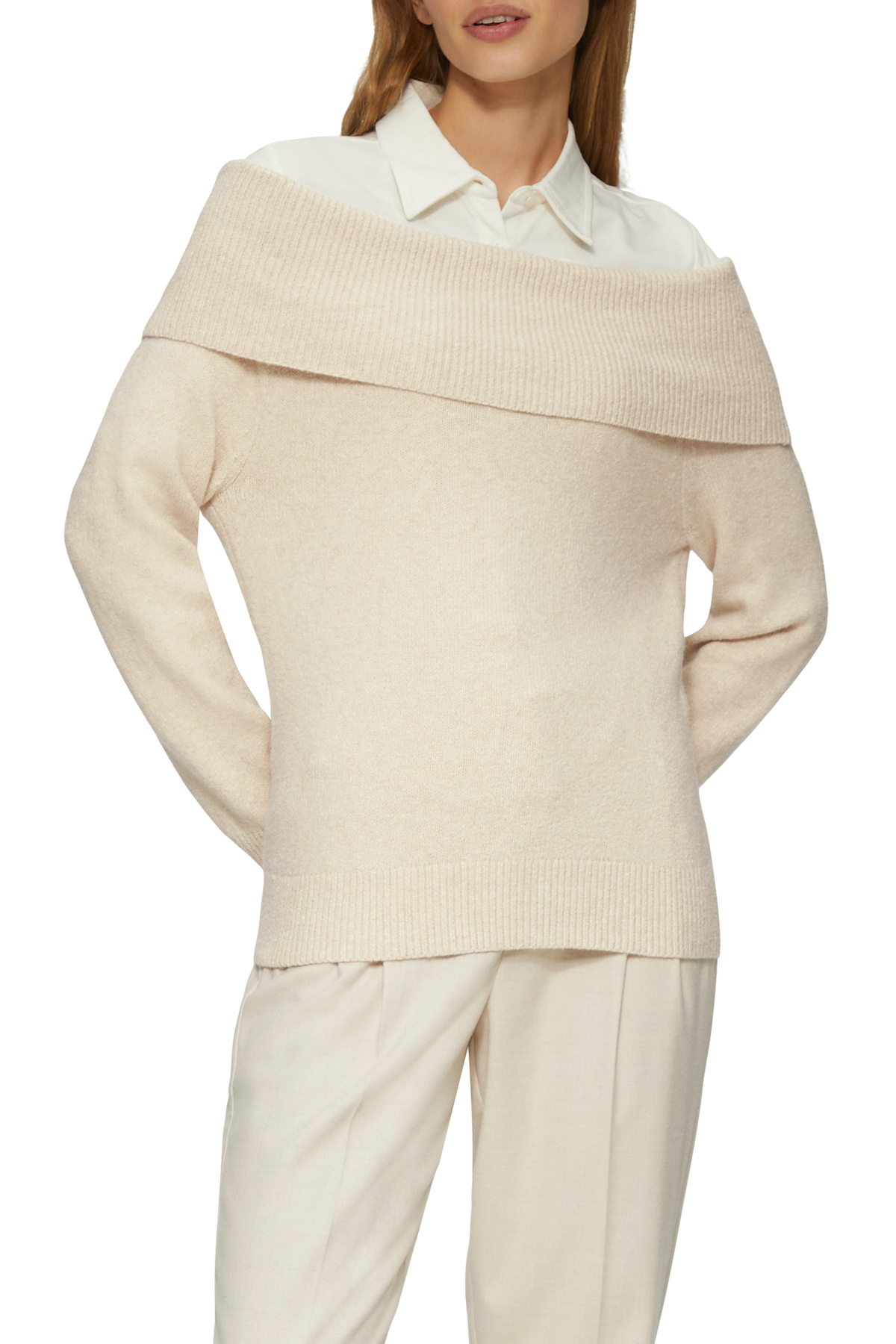 s.Oliver-Bequemer und perlmuttfarbener Strickpullover – Off-Shoulder, Soft Inside 1