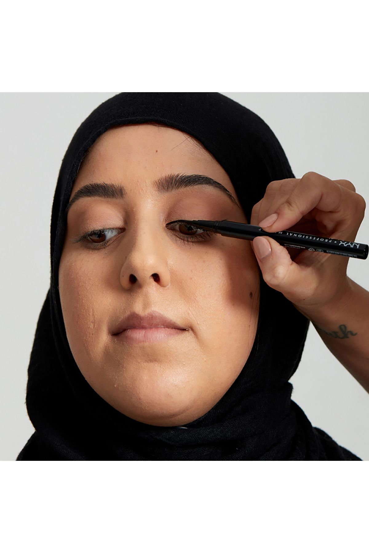 NYX Professional Makeup-Epic Ink Black Eyeliner 5