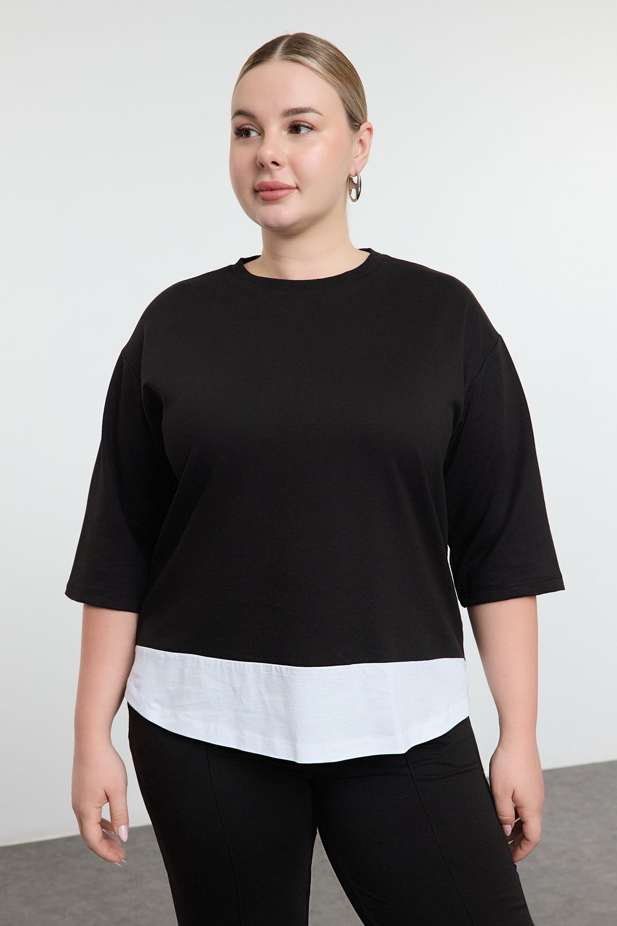 Trendyol Curve-Trening negru tricotat Plus Size TBBAW25CP00021 2