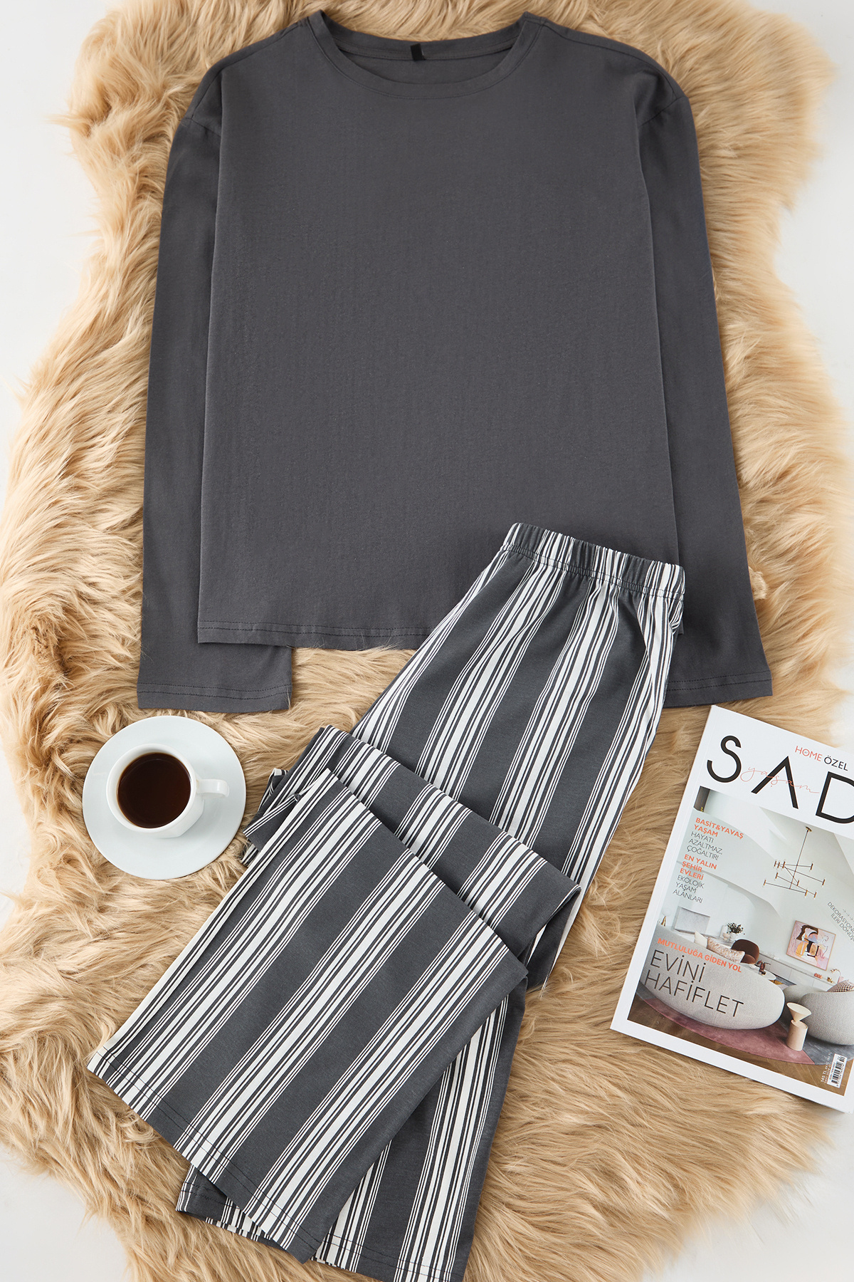 Trendyolmilla  Antrasit Pamuklu Çizgili Örme Pijama Takımı THMAW25PT00188 - Görsel 6