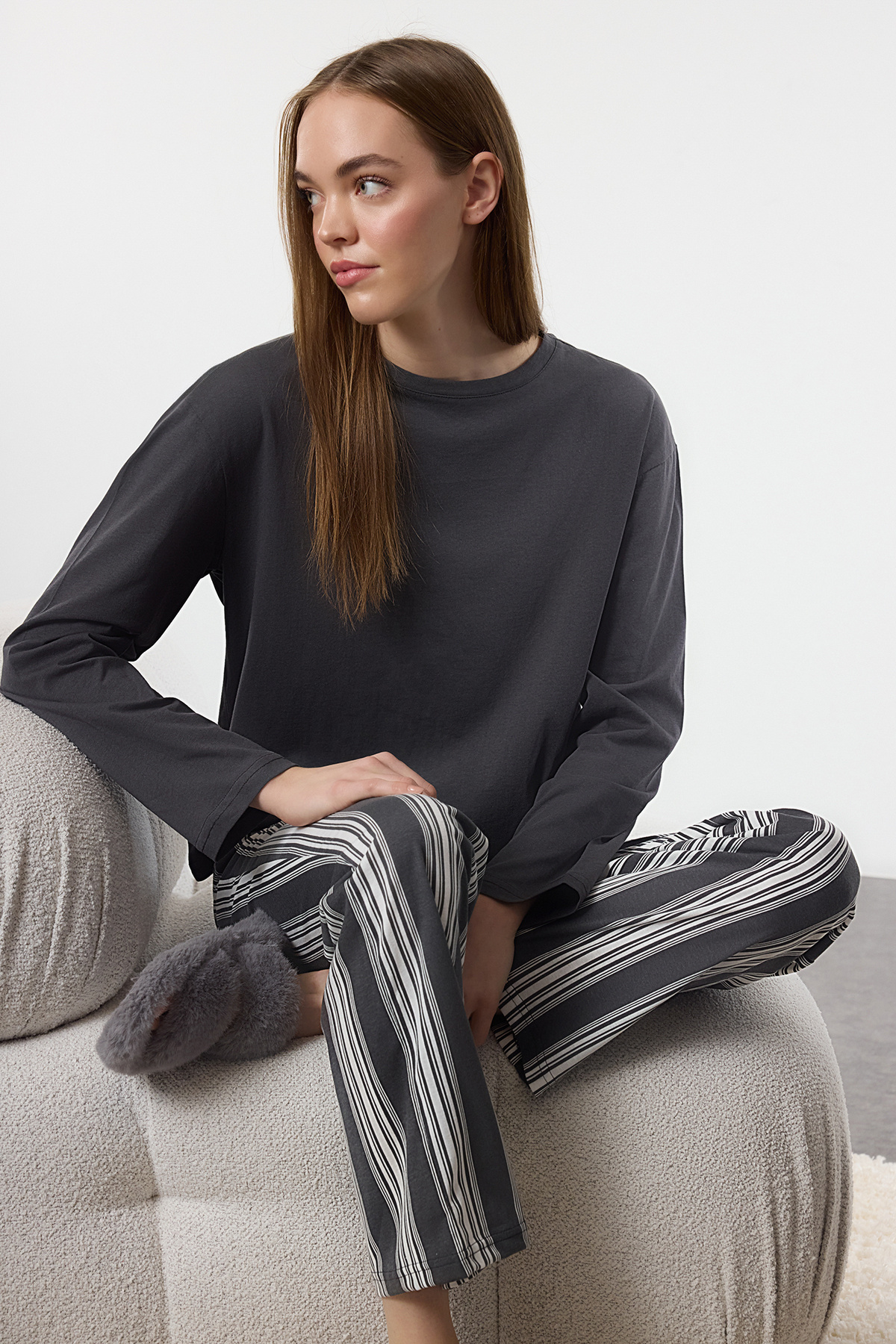 Trendyolmilla  Antrasit Pamuklu Çizgili Örme Pijama Takımı THMAW25PT00188 - Görsel 2