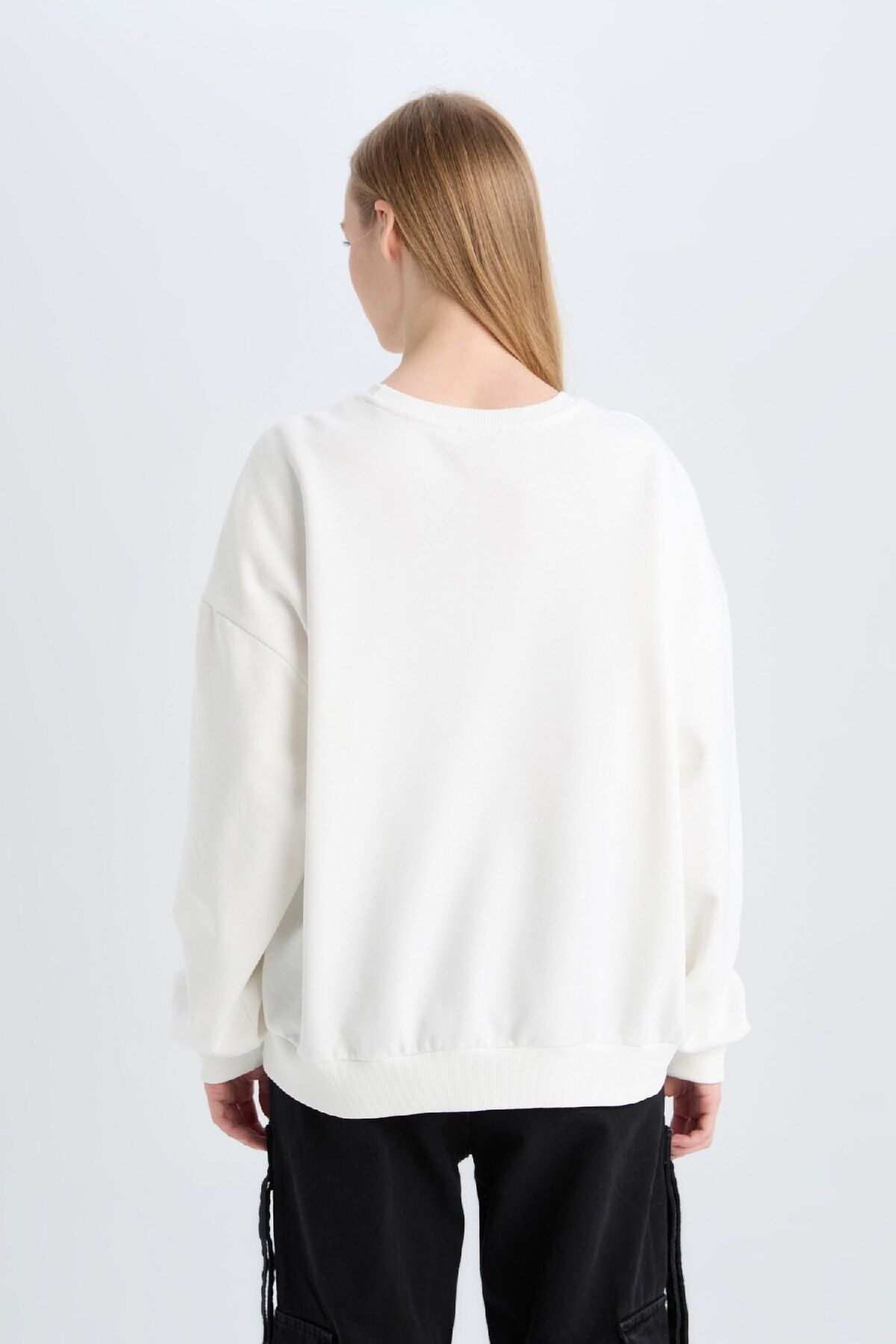 DeFacto-Coool Loose Fit Rundhalsausschnitt bedrucktes, dickes Sweatshirt E1497AX24WN 5