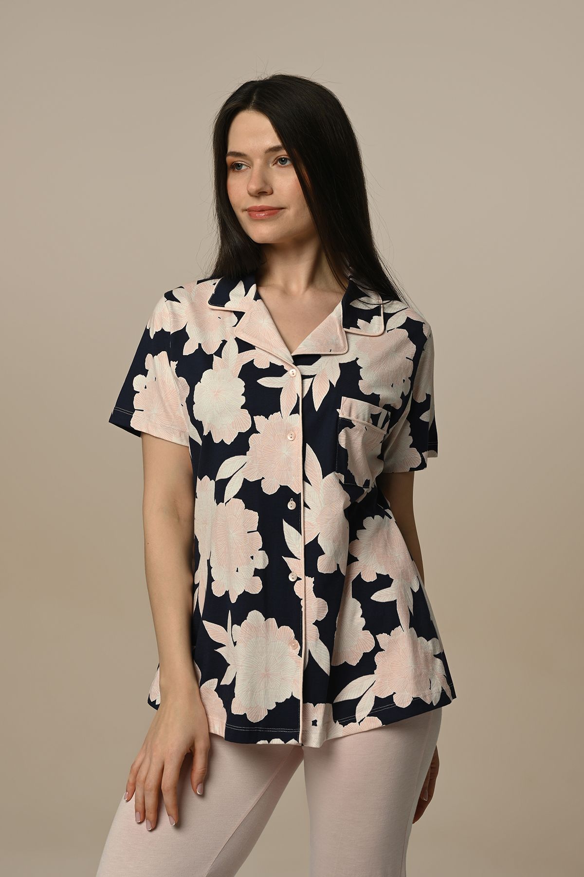 Marilyn Club-Short Sleeve Floral Women's Pajama Set with Shirt Collar 2