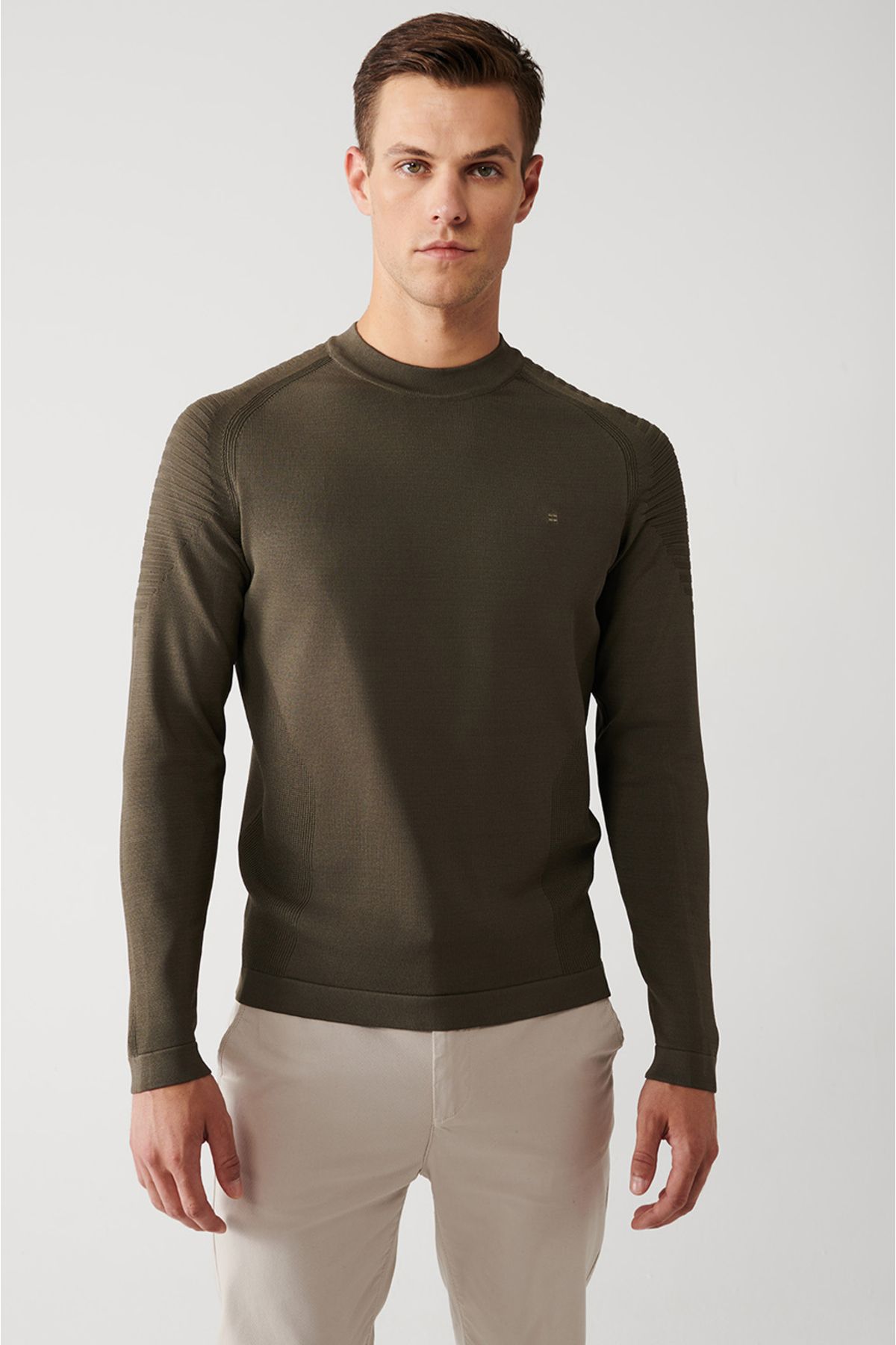 Avva-Men's Khaki Crew Neck Rayon Knitwear Sweater A32Y5006 2