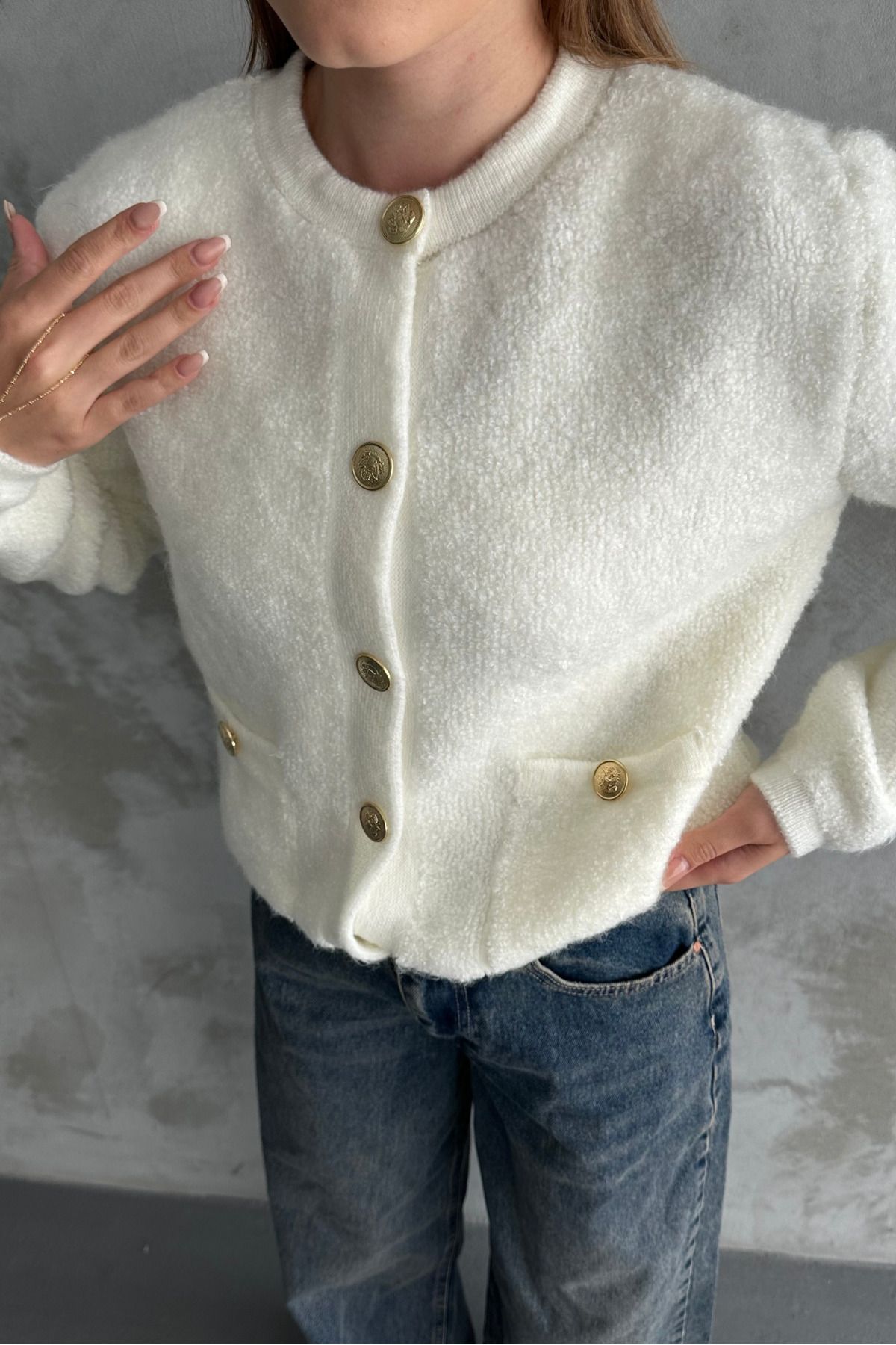 macharel jeans-Ecru Curl Knitted Buttoned Sweater Cardigan with Pockets 1