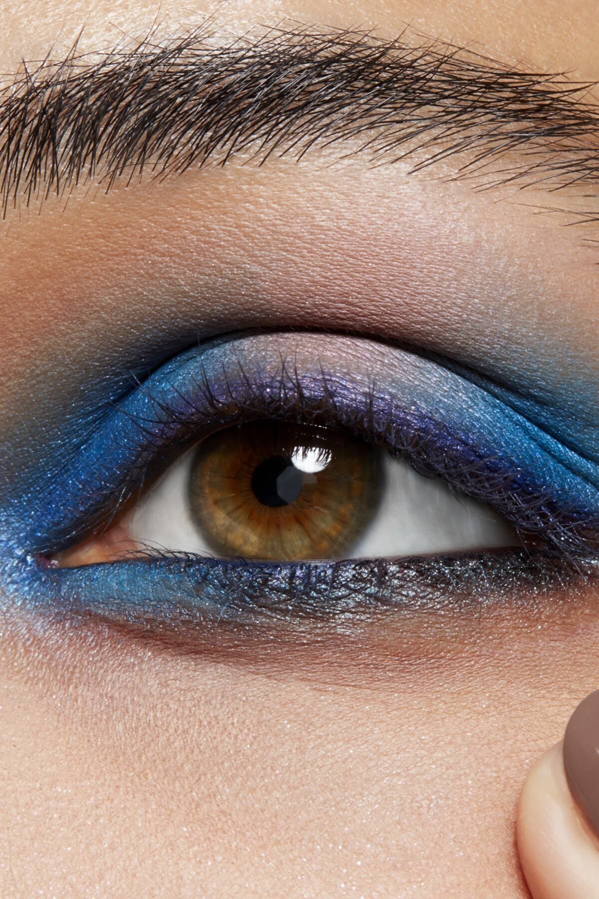 M.A.C-Triennial Wave Passi-72 - Soft Textured Permanent Eyeshadow with Rich Formula 3