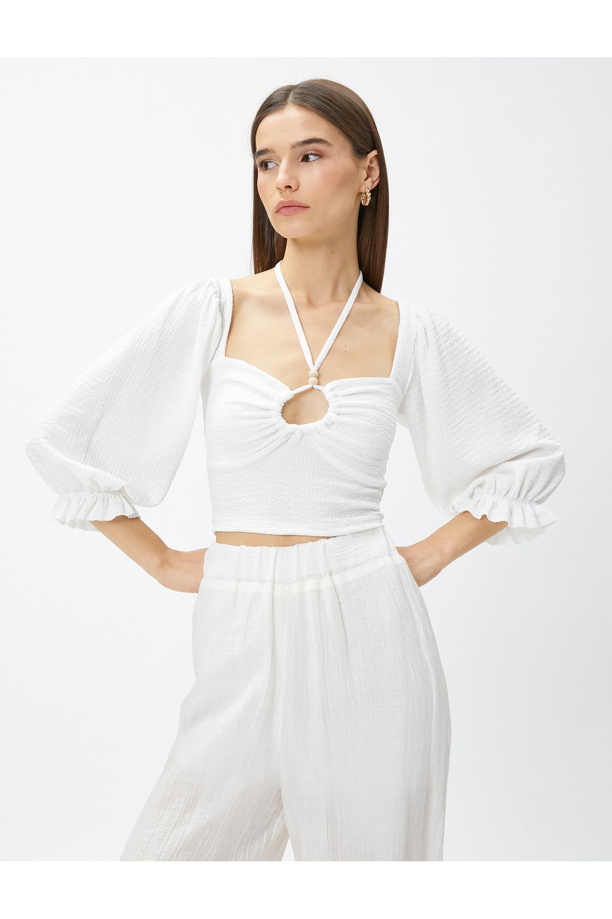 Koton-Kurze Bluse mit elastischem Ballonärmelkragen und Details 3
