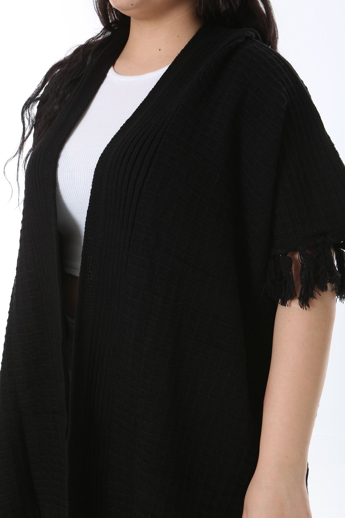 Şans-Poncho pentru femei, negru, cu croiala relaxată, cu mâneci, cu ciucuri 65N38568 7