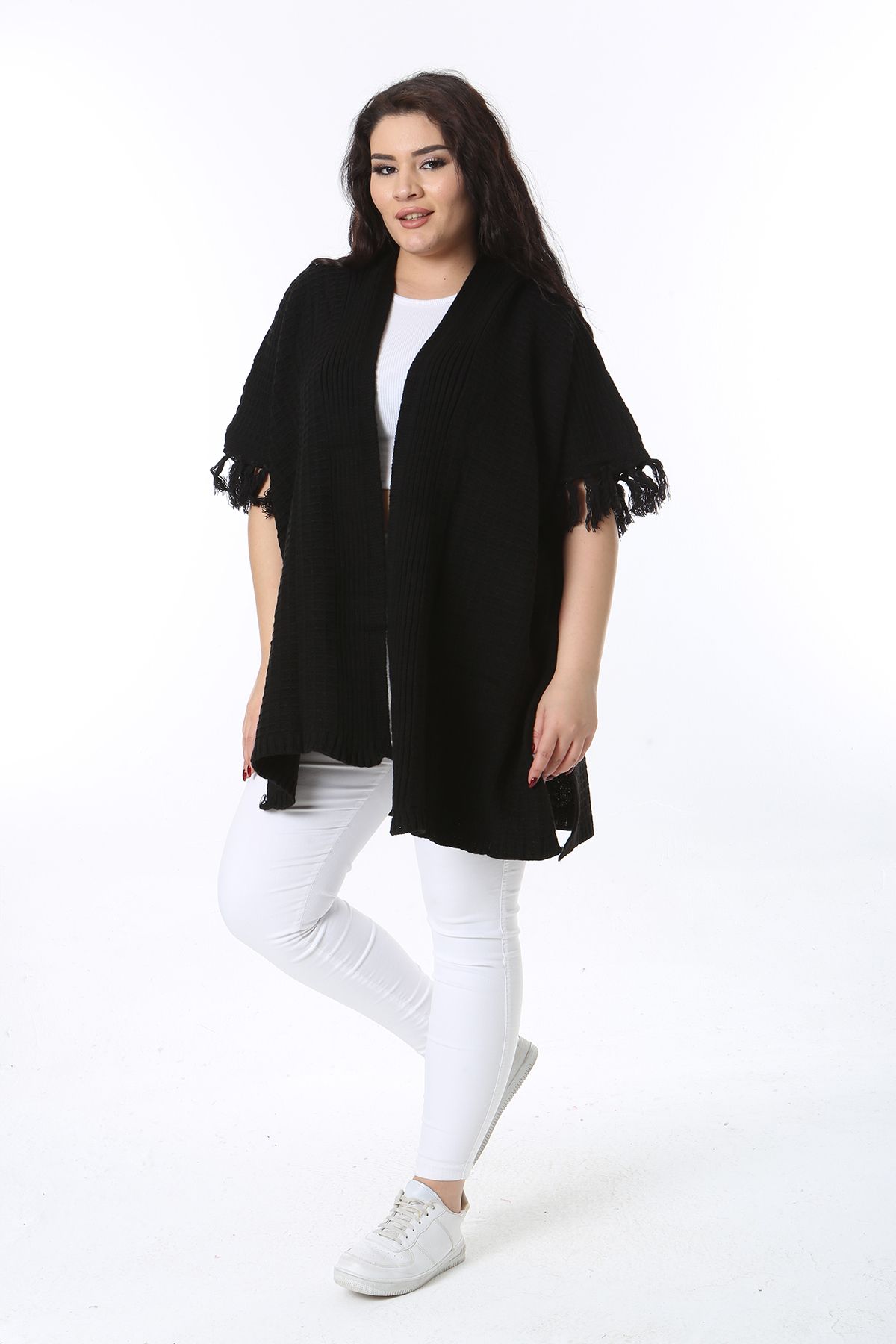 Şans-Poncho pentru femei, negru, cu croiala relaxată, cu mâneci, cu ciucuri 65N38568 4