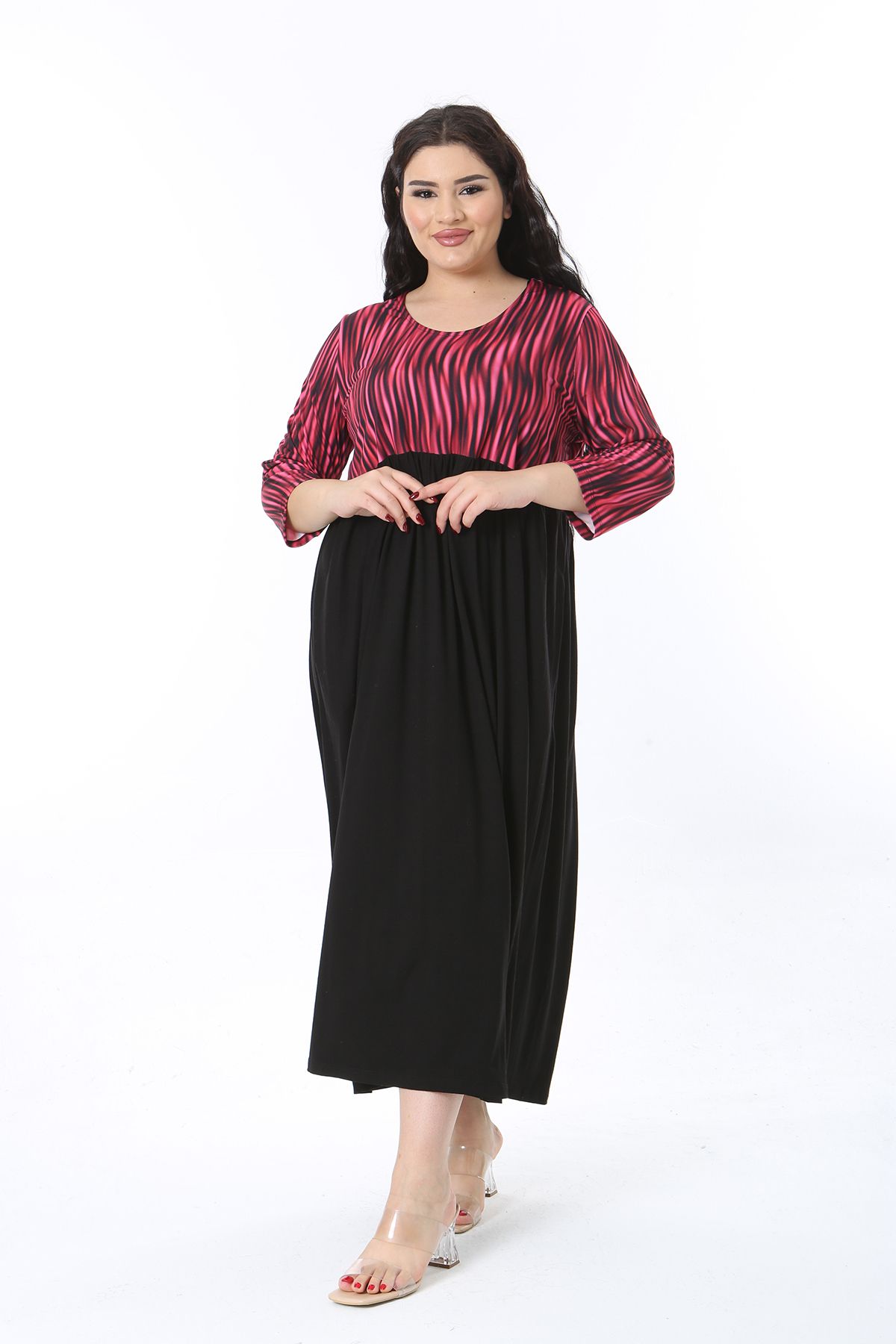 Şans-Women's Plus Size Black Relaxed Fit Crew Neck Capri Sleeve Dress 65N38580 3