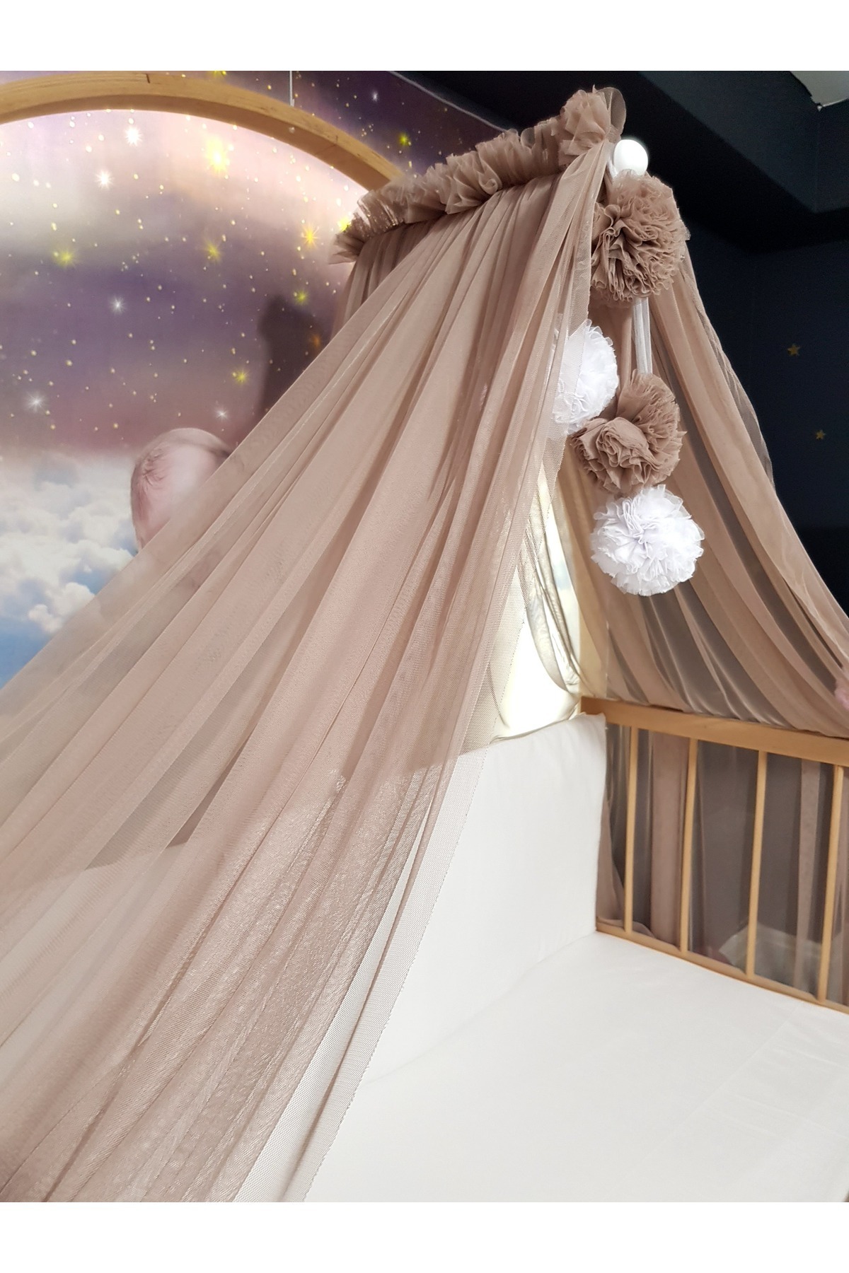 bebek_iklimi Bebek Lüks Cibinlik Takımı - Kahverengi Ve Beyaz Dört Ponponlu - 6 Metre Likra Tül (APARAT DAHİL) fotoğrafı 2 (önizleme)