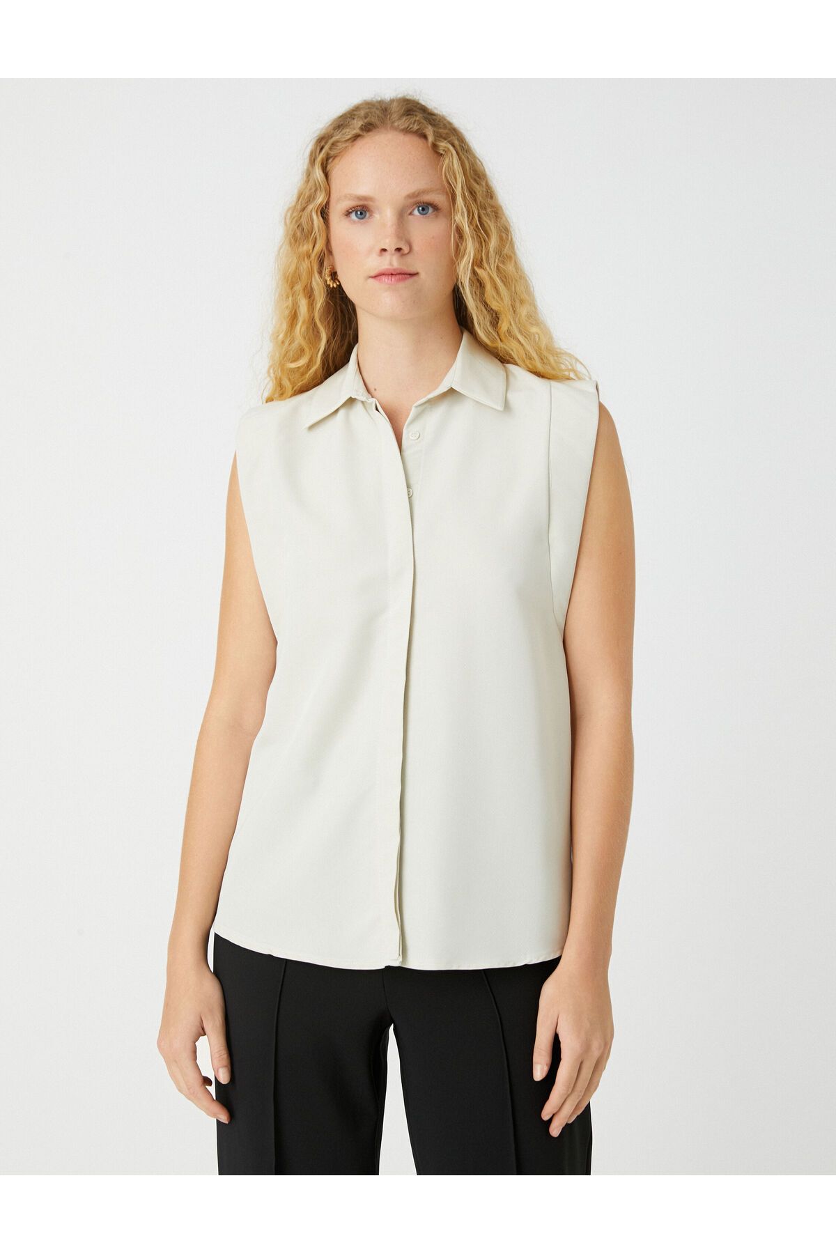 Koton-Sleeveless Shirt Buttoned 3