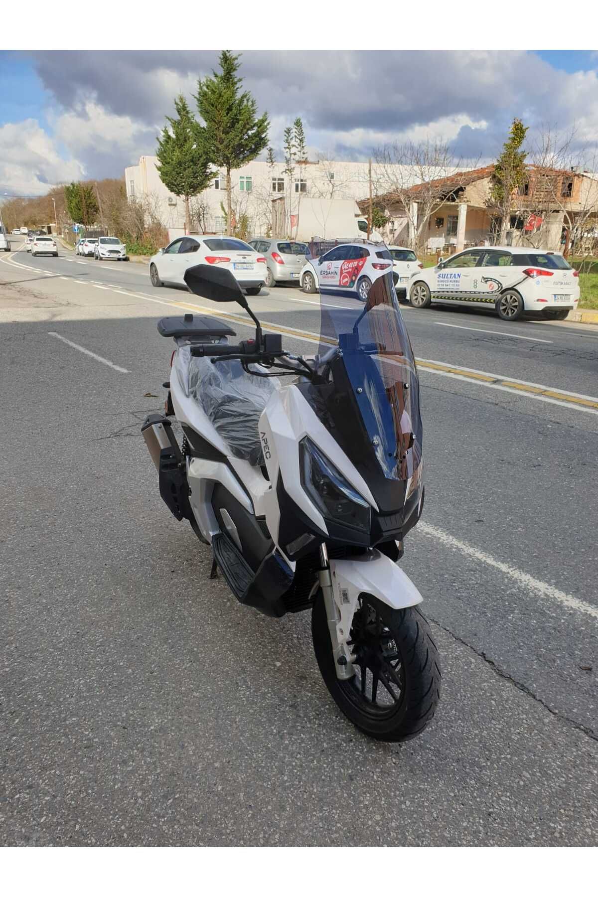 Volta Apec Apx7 Siperlik Ön Cam 2025 Model 68cm Füme Renkli 4mm ORTA BOYLU CAM