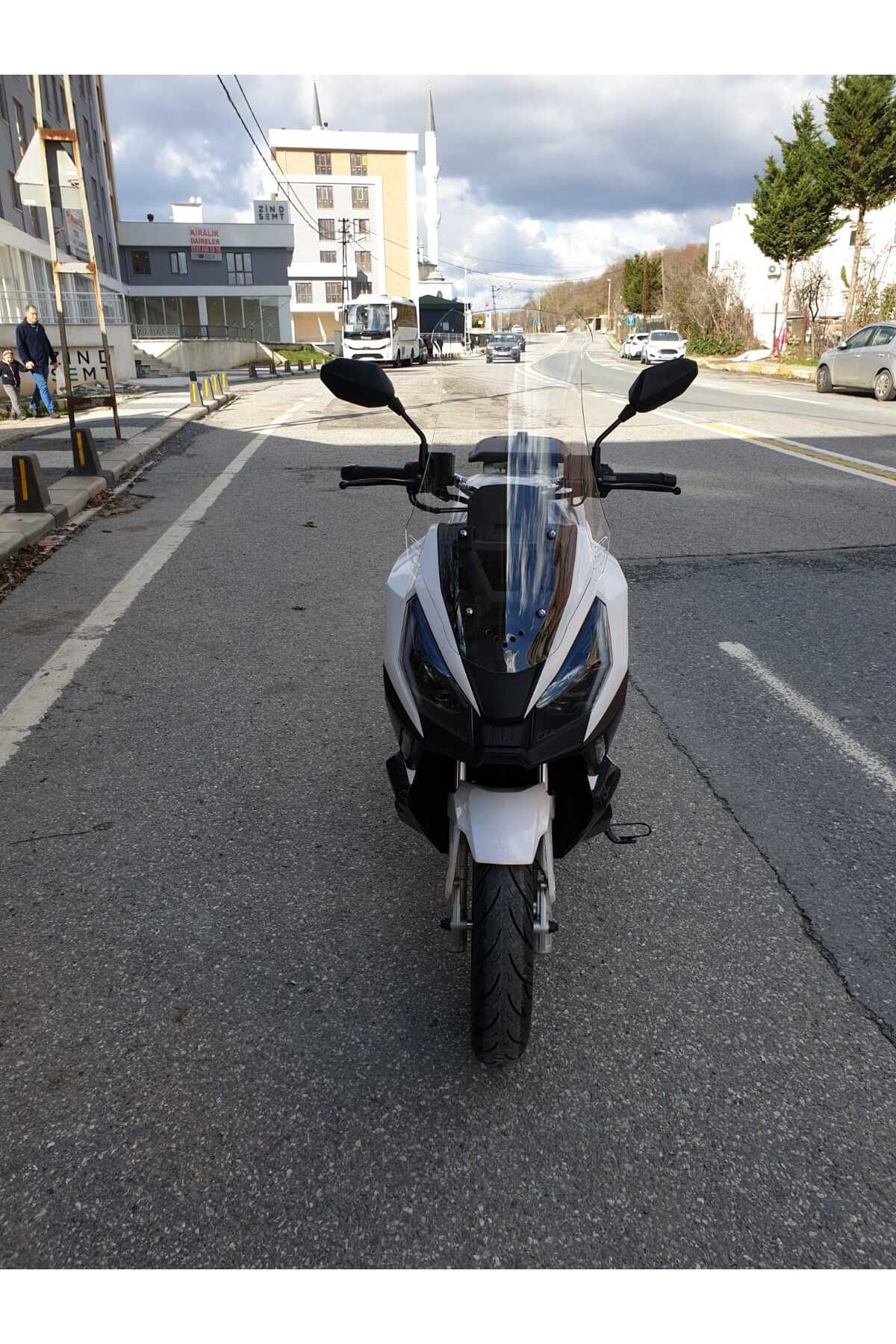 Volta Apec Apx7 Siperlik Ön Cam 2025 Model 68cm şeffaf Renkli 4mm ORTA BOYLU CAM