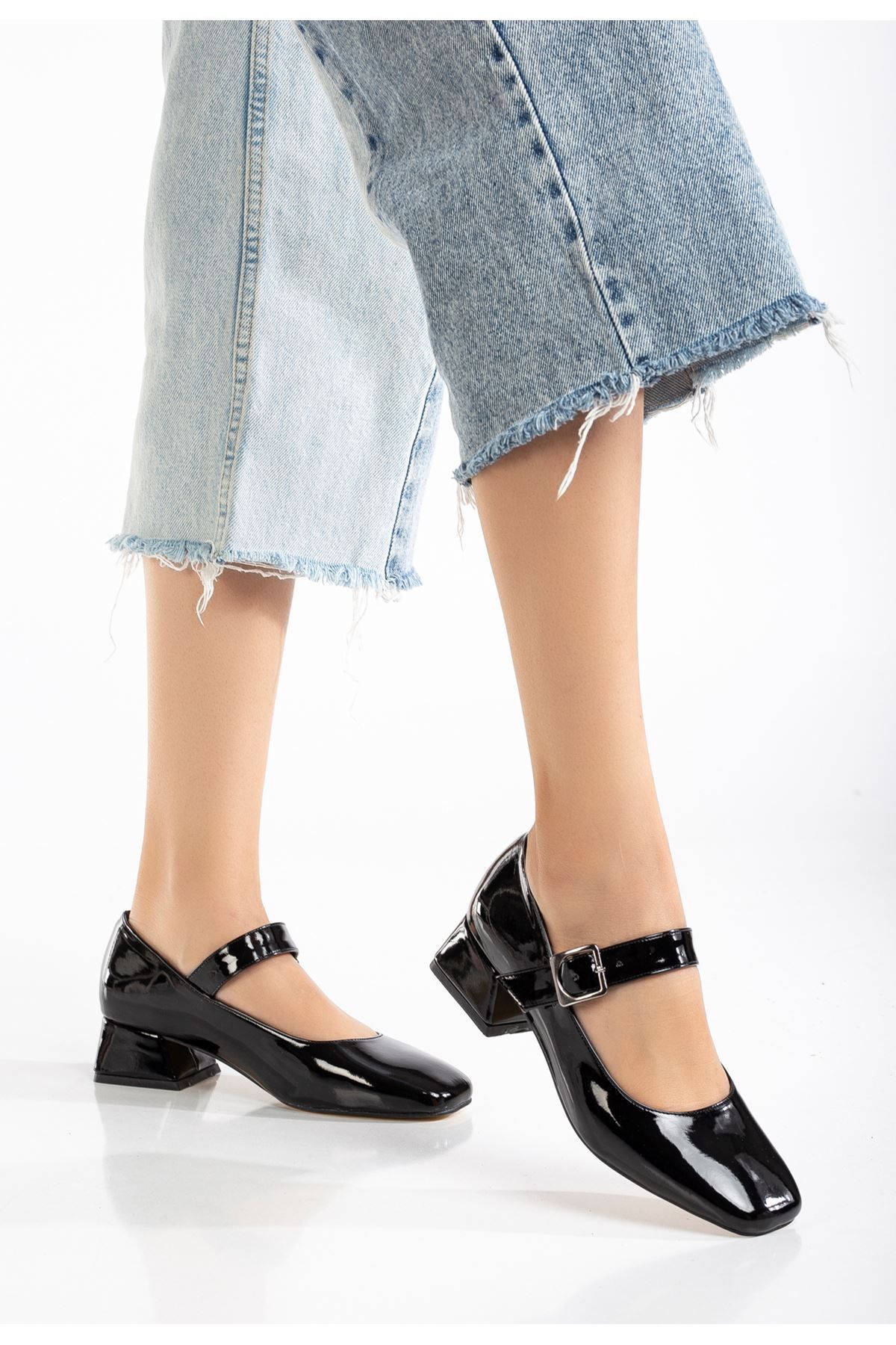 ASFSTORE ST-006 Siyah Rugan Günlük 4 cm Topuklu Ayakkabı