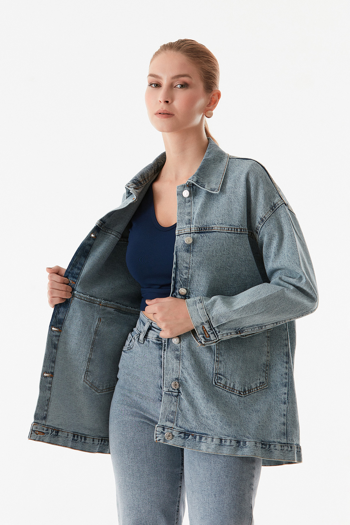 Fulla Moda-Basic Buttoned Double Pocket Oversize Denim Jacket 4
