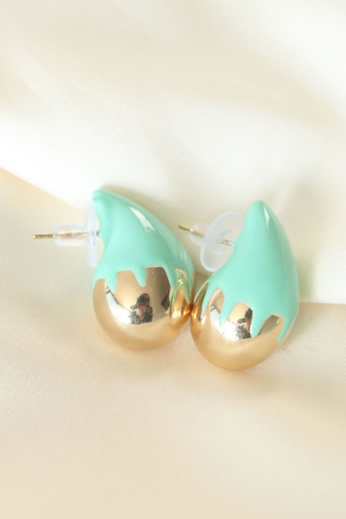 Skygo-Minimal Turquoise Enamel Double Color Drop Earrings - Tj-Bkp8867 2