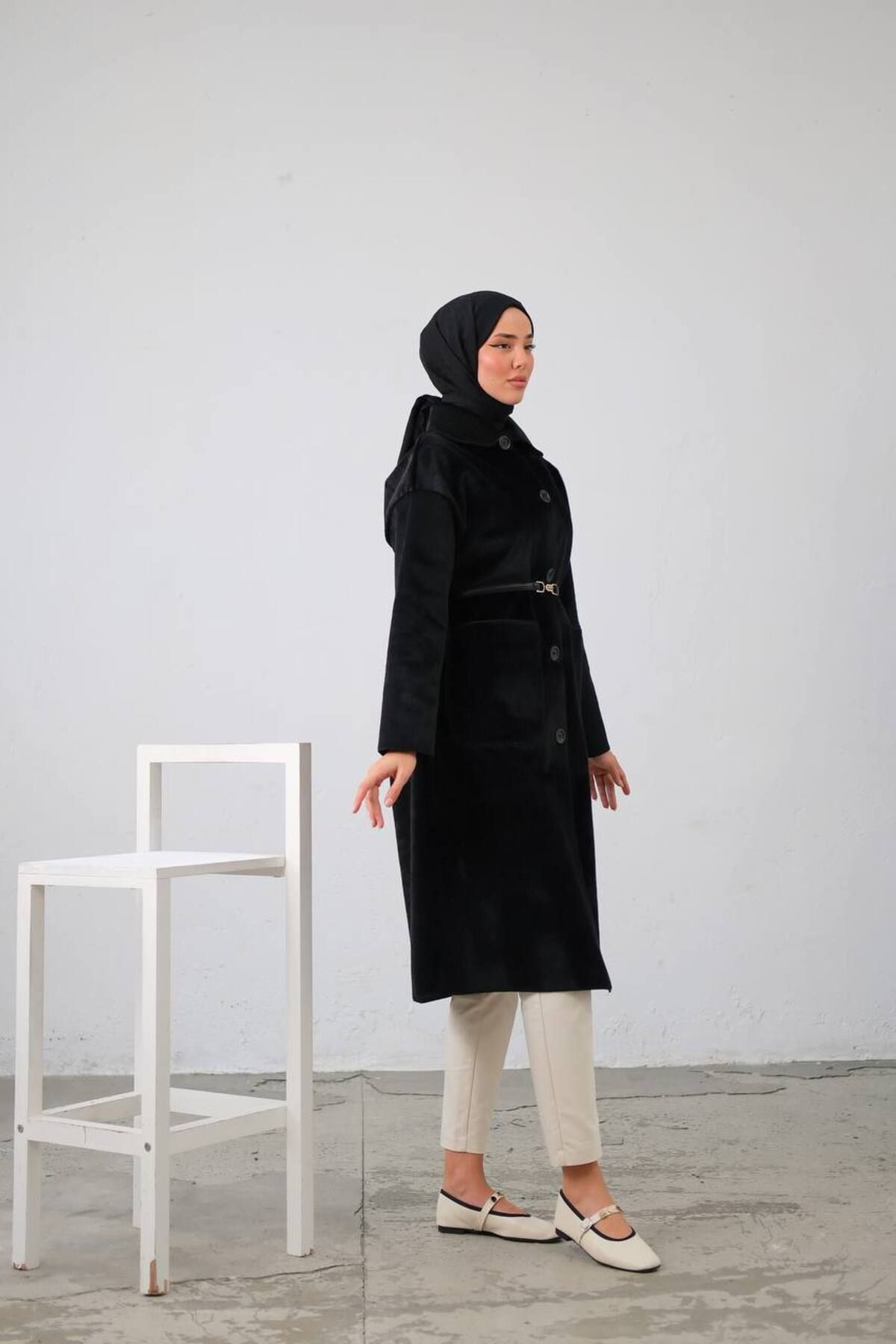 FMN Moda-Oversize Stamp Coat - Hijab Compatible, Unlined, Thick Equivalent and Buttoned 3