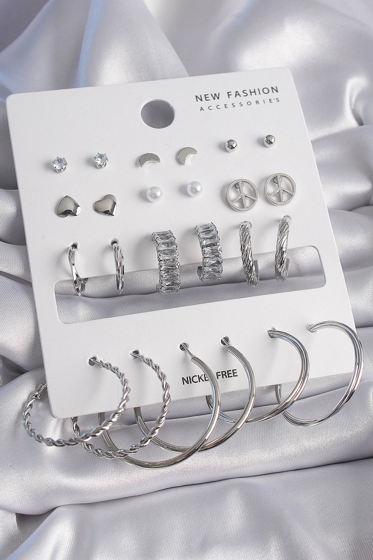 New Things Pirinç Gümüş Renk Zirkon Taşlı 12 Çift Kadın Küpe Seti
