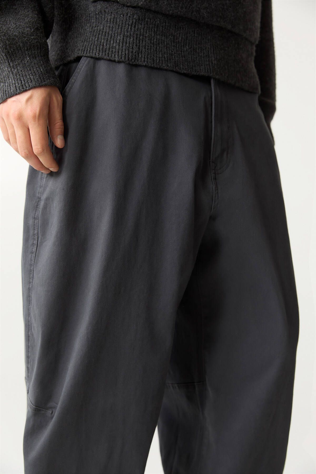 Pull & Bear-Balloon Jogger Pants 6