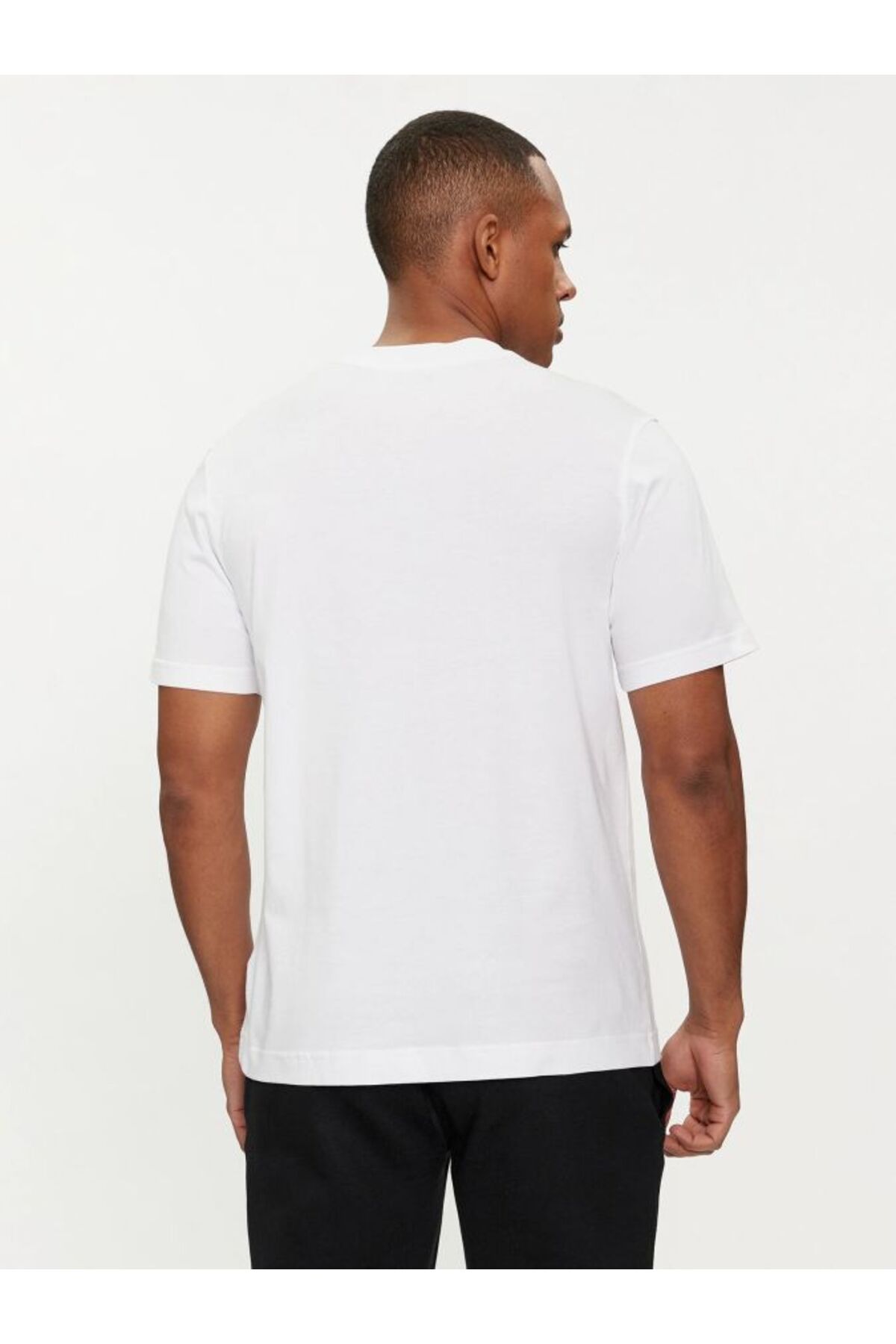 تی شرت سفید مردانه اورجینال Calvin Klein