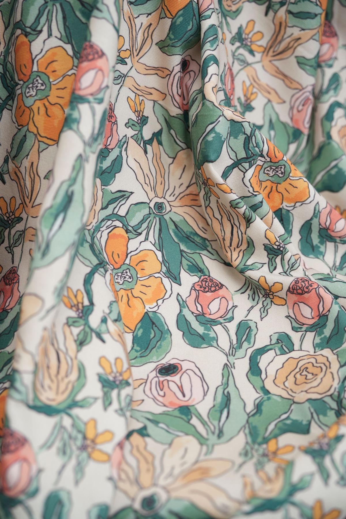 Tuğba Kuğu-Printed Panama Fabric (100% Cotton) |   Whimsical Roses 2