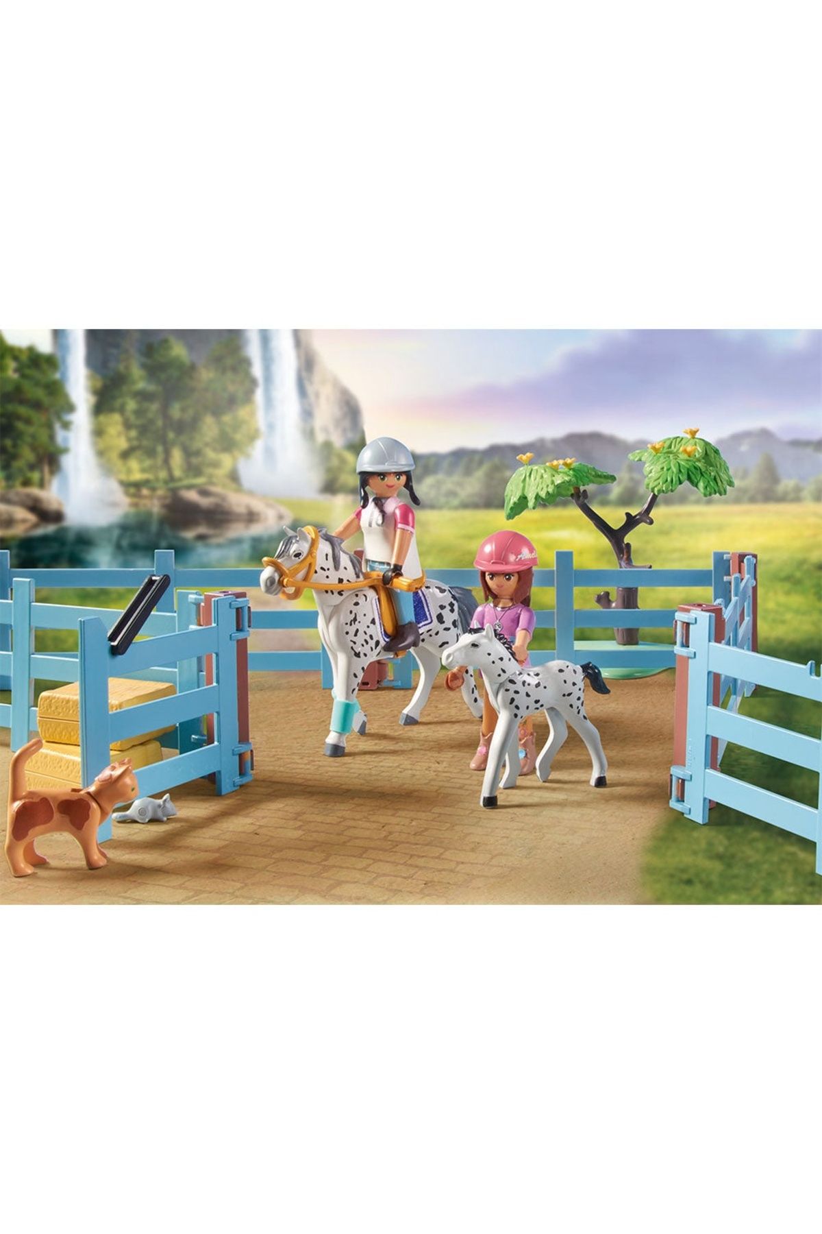 Playmobil-- Ferma De La Cascada 4