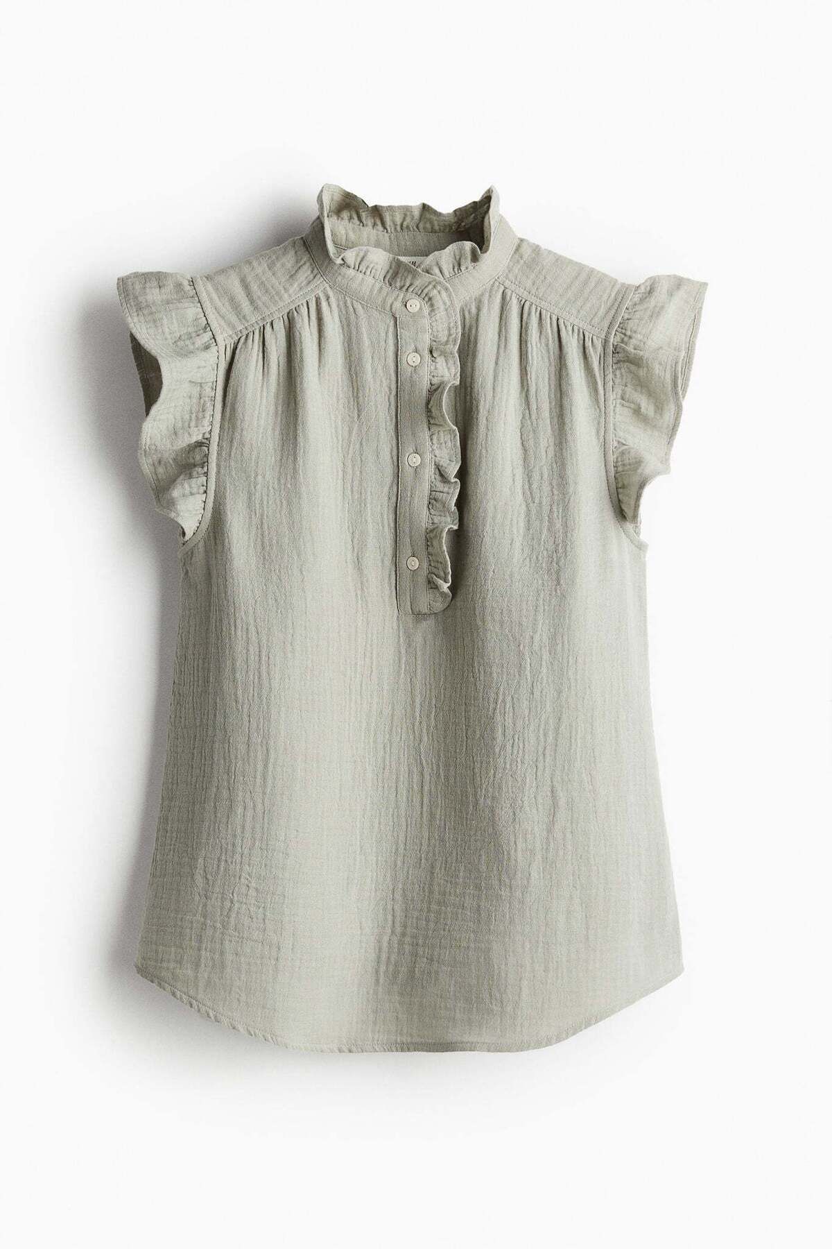 H&M-Flutter-sleeved muslin blouse 2