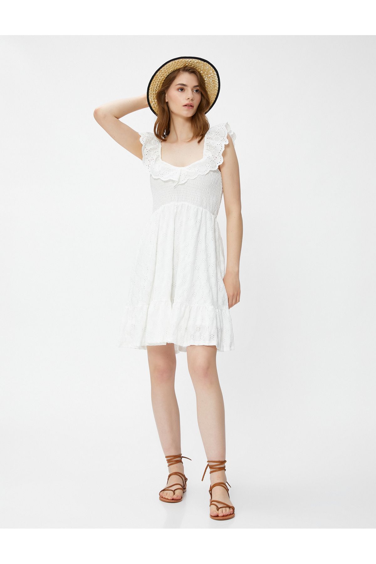 complete the look image