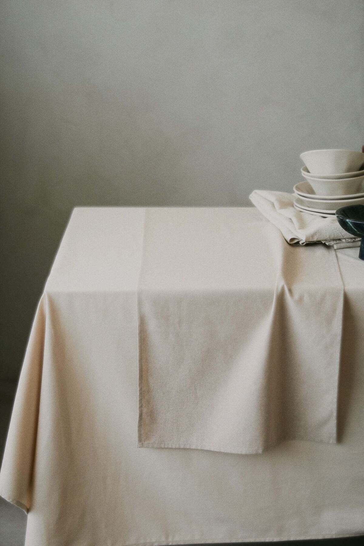 H&M-Linen-blend table runner 3