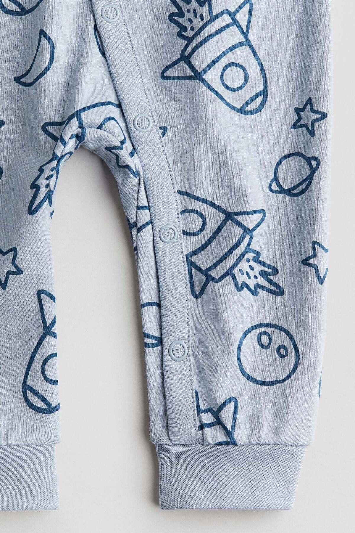 H&M-Patterned sleepsuit 2