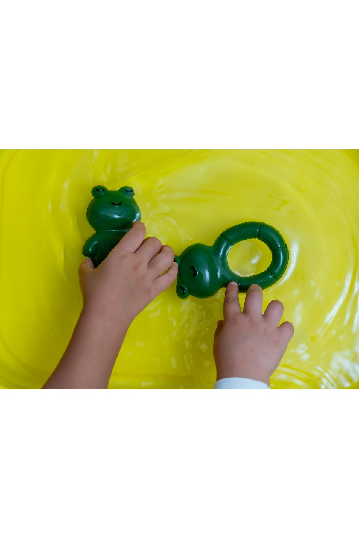 Hubble-Baby Teether and Toy - Frog Ring Teether (100% Natural Rubber) 4