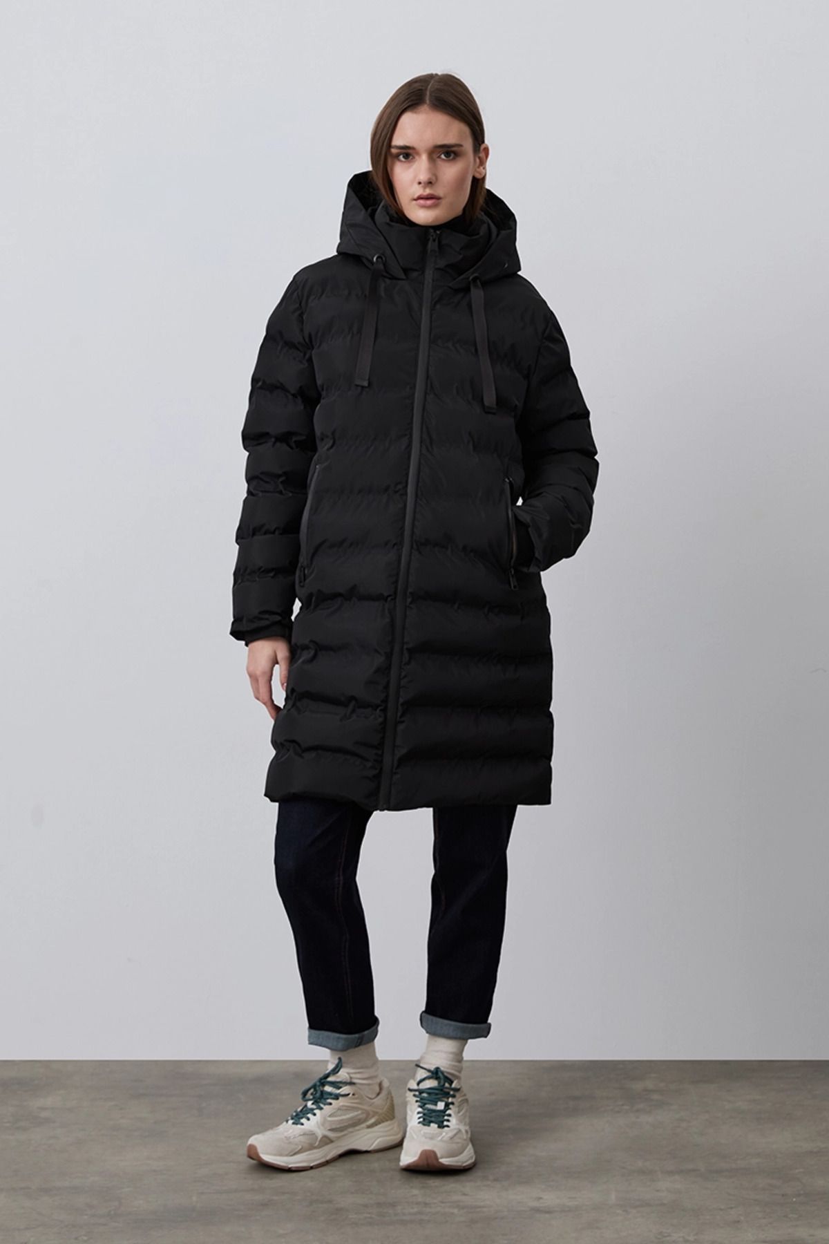 Gusto-Hooded Long Puffer Jacket - Black 3