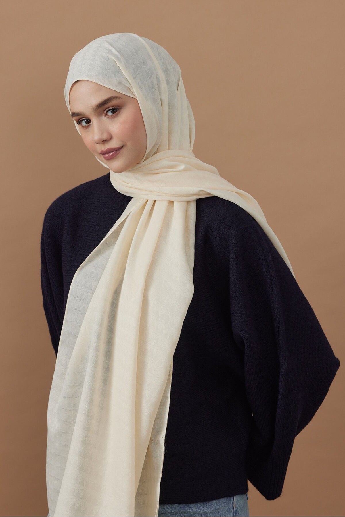 Modakaşmir-Soft Jacquard Series Triangle Pattern Shawl 3