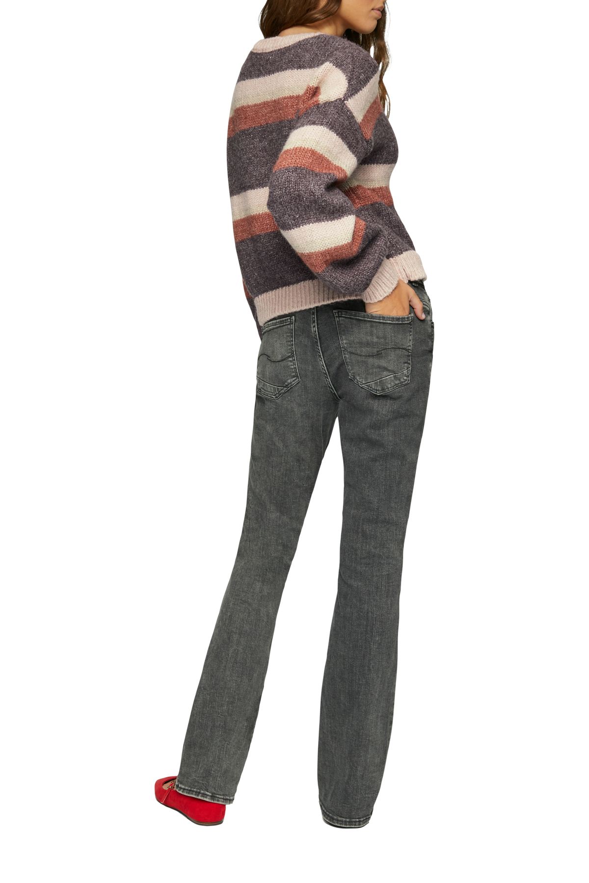 complete the look image