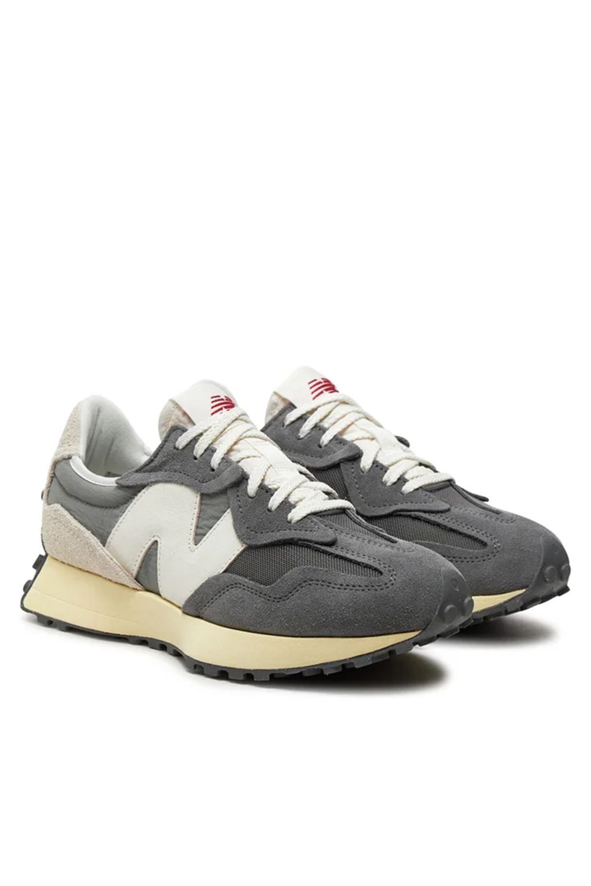 New Balance-Pohodlné boty s číslem modelu 327 2