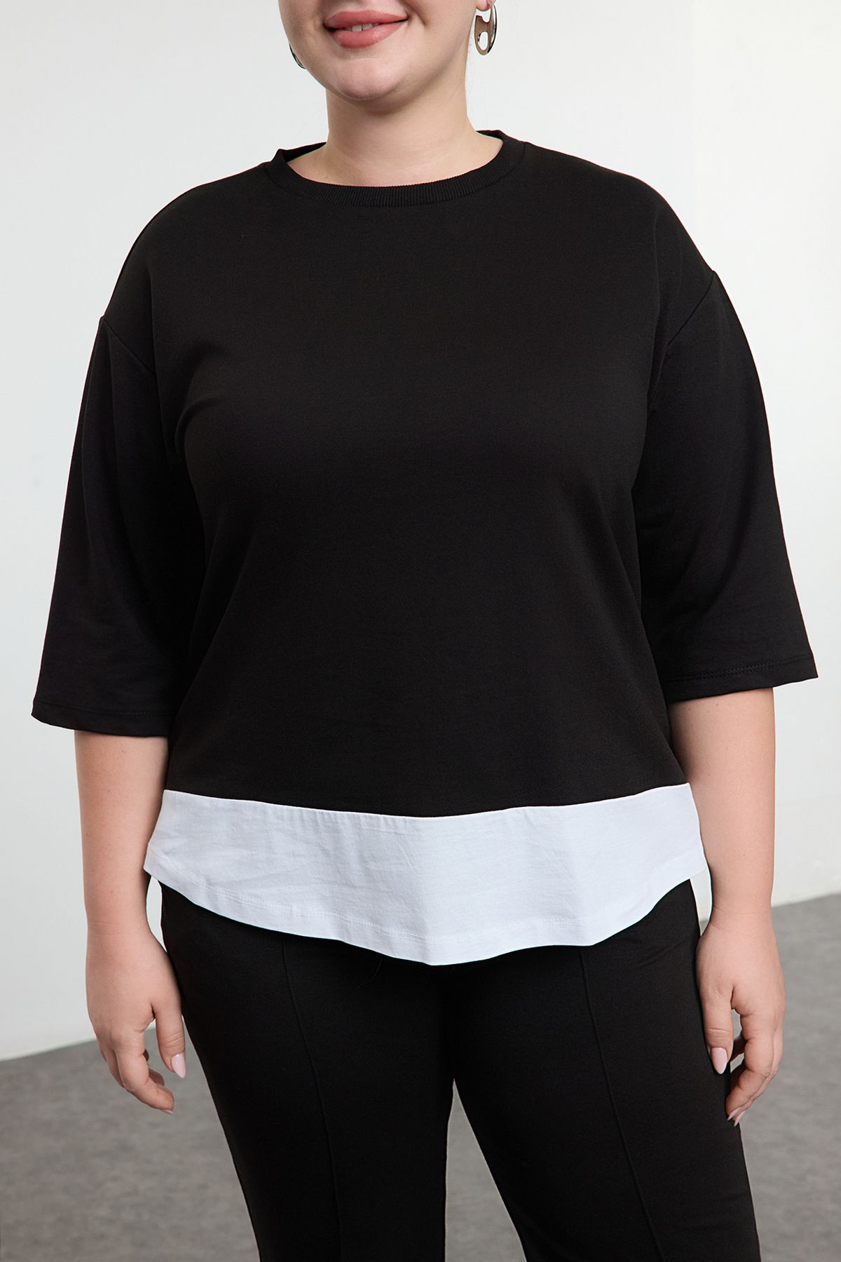 Trendyol Curve-Trening negru tricotat Plus Size TBBAW25CP00021 3