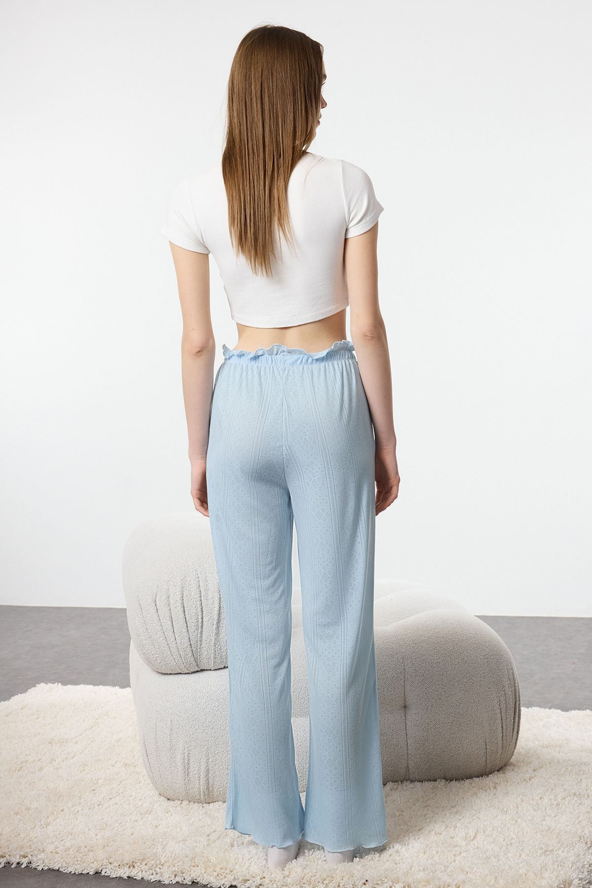 Trendyol Collection-Pantaloni de pijama tricotați cu nervuri albastre - Pointel, ajurat și buzunare, detaliu cu nasturi THMAW25PJ00002 5