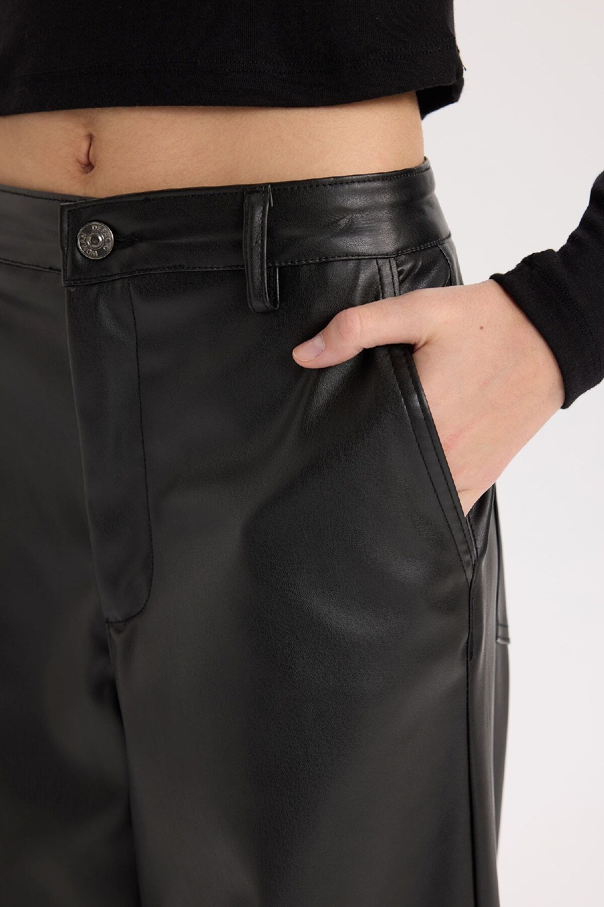 DeFacto-Culotte Kunstleder-Winterhose mit Taschen, hoher Taille, weites Bein, D9372ax24au 6