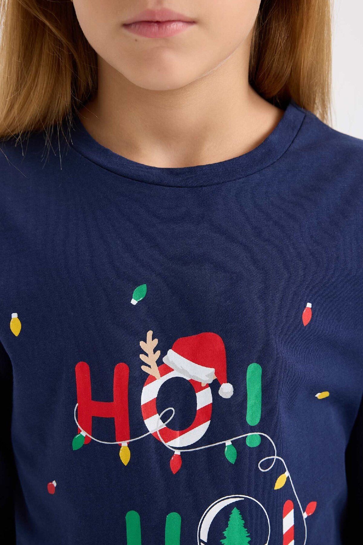 Kız Çocuk Yılbaşı Temalı Pijama Takımı Uzun Kollu Üsr Esnek Belli Uzun Alt D9824A824WN - 5
