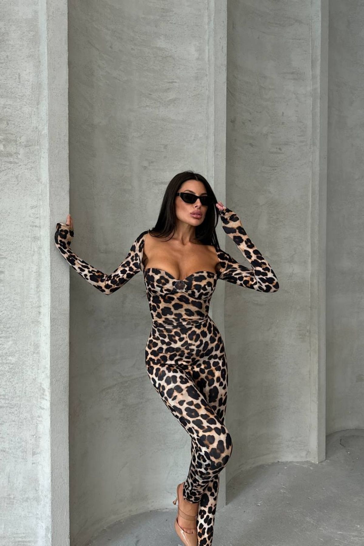 Love Fab-Leopard Sexy Jumpsuit with Square Neck Breasted Glops 1